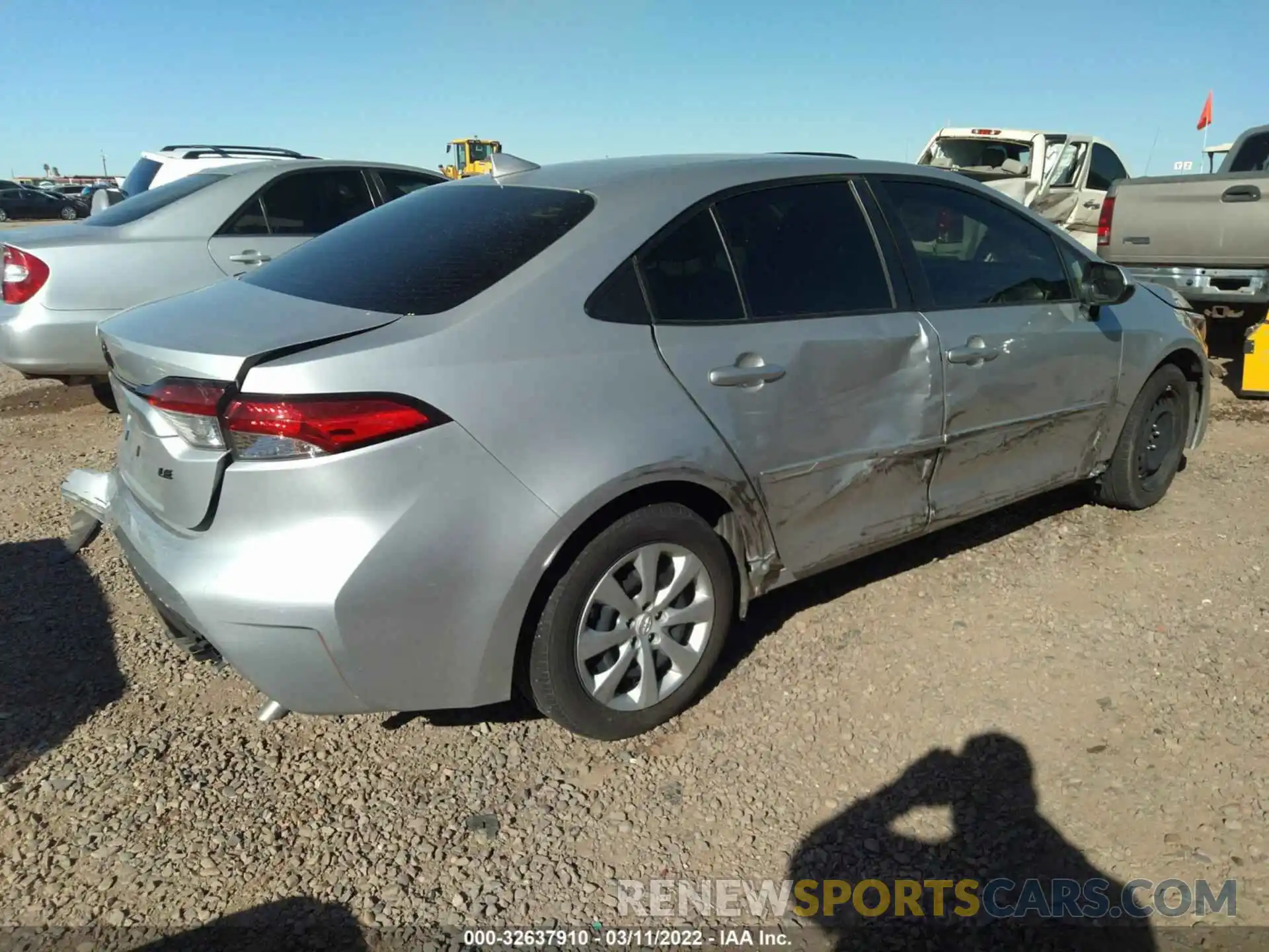 4 Photograph of a damaged car JTDEPRAE1LJ090189 TOYOTA COROLLA 2020