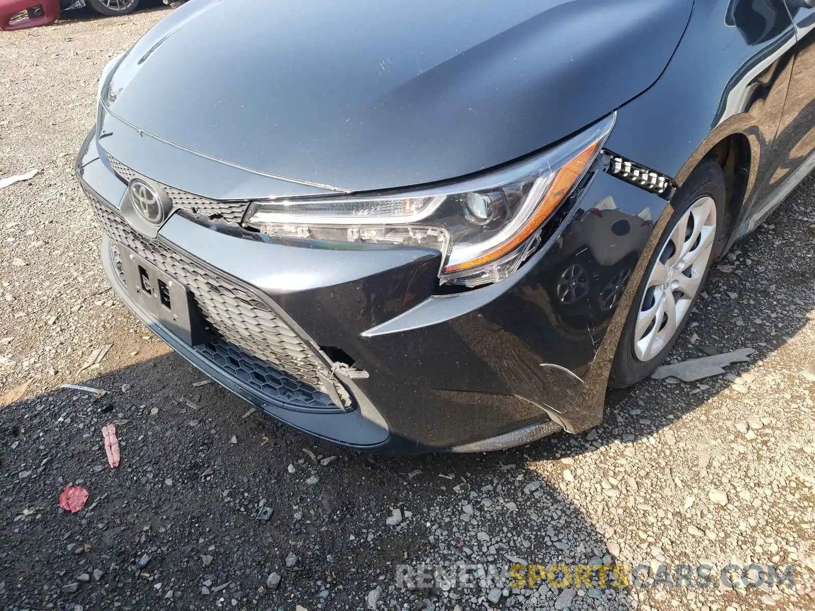 9 Photograph of a damaged car JTDEPRAE1LJ092444 TOYOTA COROLLA 2020