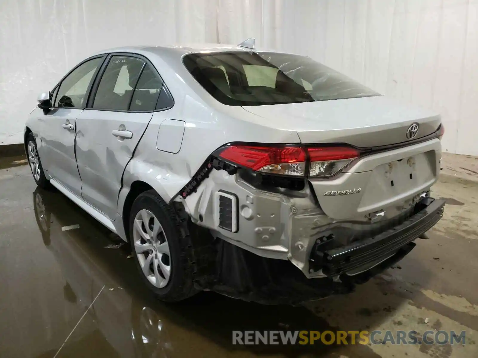 3 Photograph of a damaged car JTDEPRAE1LJ094419 TOYOTA COROLLA 2020