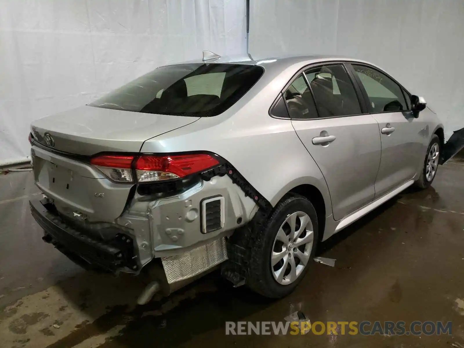 4 Photograph of a damaged car JTDEPRAE1LJ094419 TOYOTA COROLLA 2020