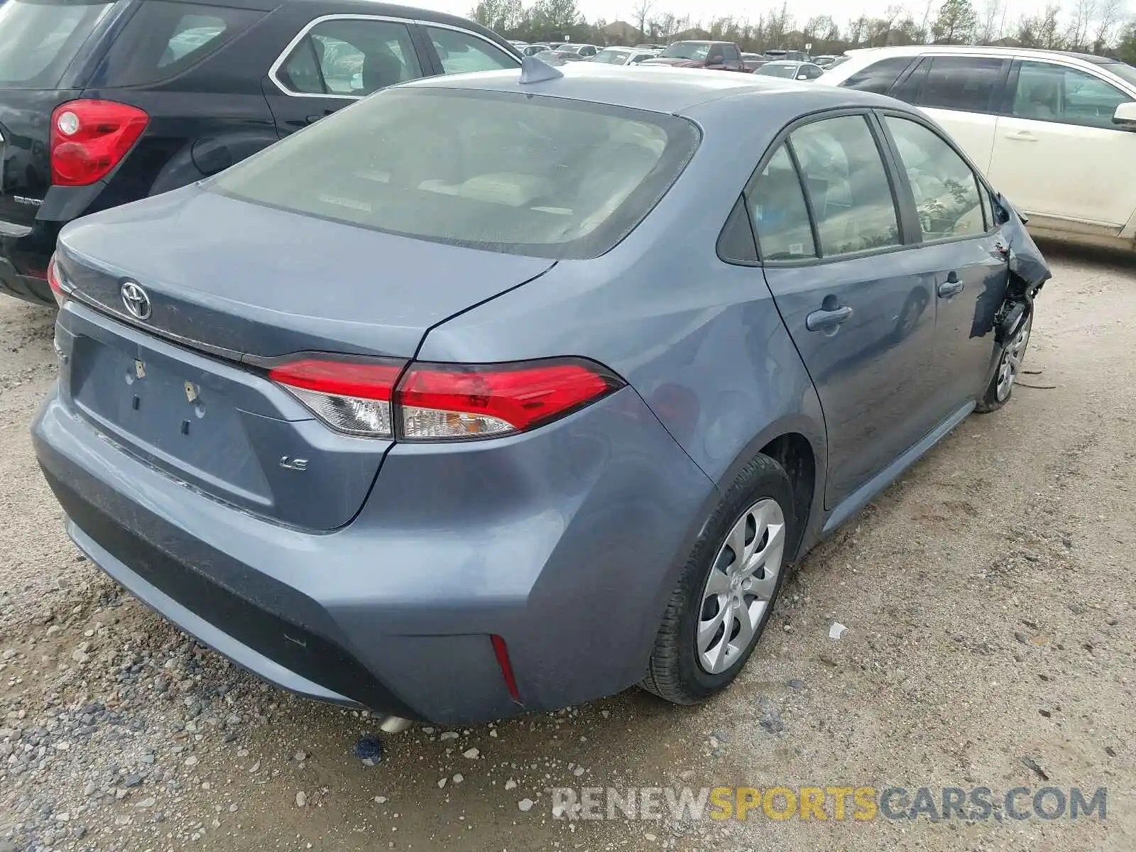 4 Photograph of a damaged car JTDEPRAE1LJ095358 TOYOTA COROLLA 2020