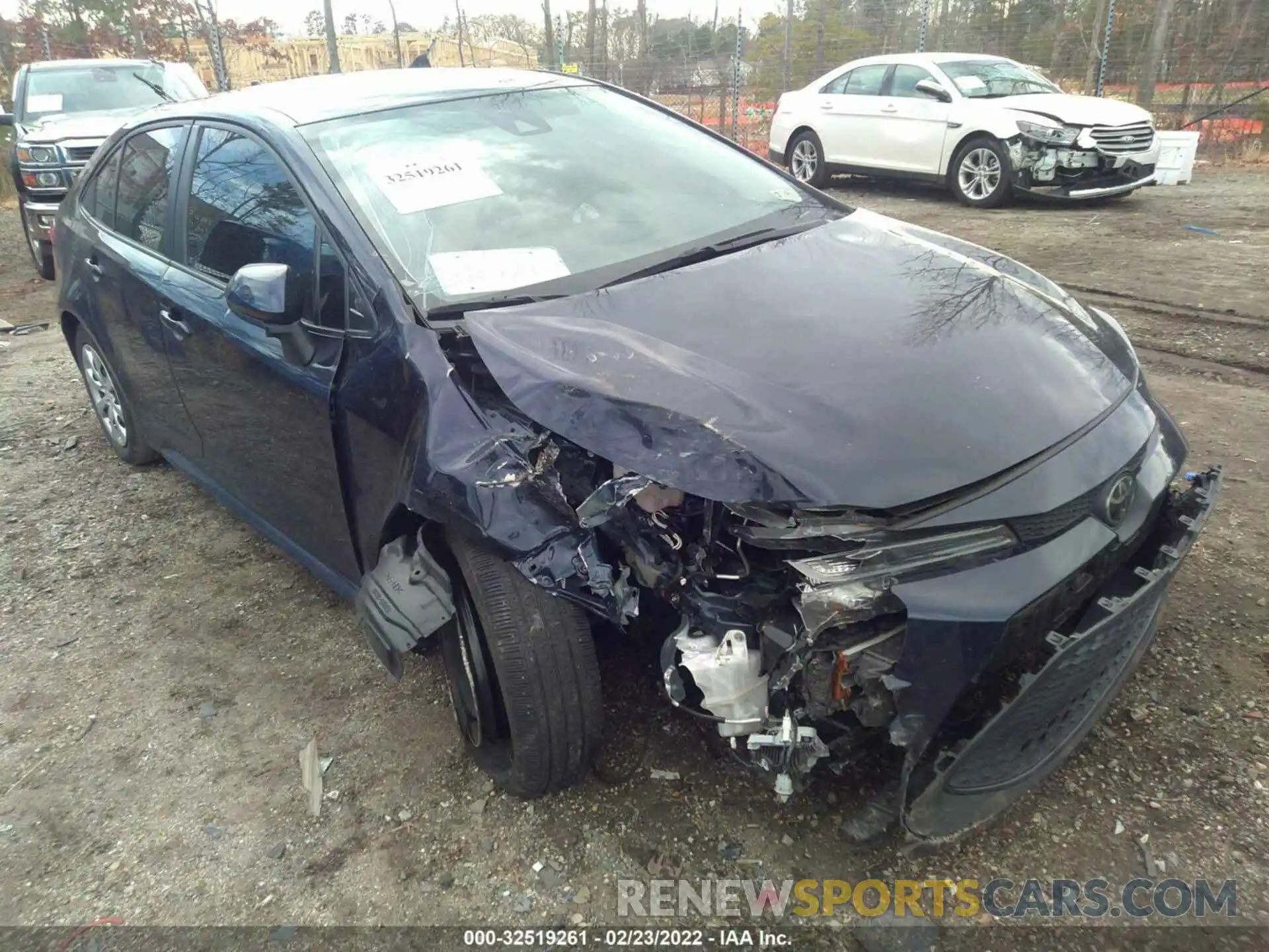 1 Photograph of a damaged car JTDEPRAE1LJ095389 TOYOTA COROLLA 2020