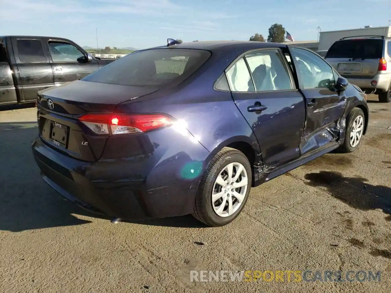 4 Photograph of a damaged car JTDEPRAE1LJ095621 TOYOTA COROLLA 2020