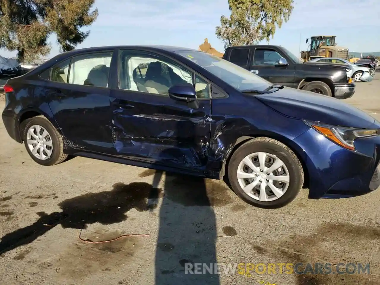 9 Photograph of a damaged car JTDEPRAE1LJ095621 TOYOTA COROLLA 2020