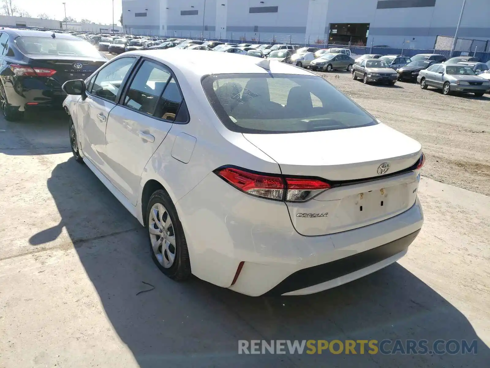 3 Photograph of a damaged car JTDEPRAE1LJ095862 TOYOTA COROLLA 2020