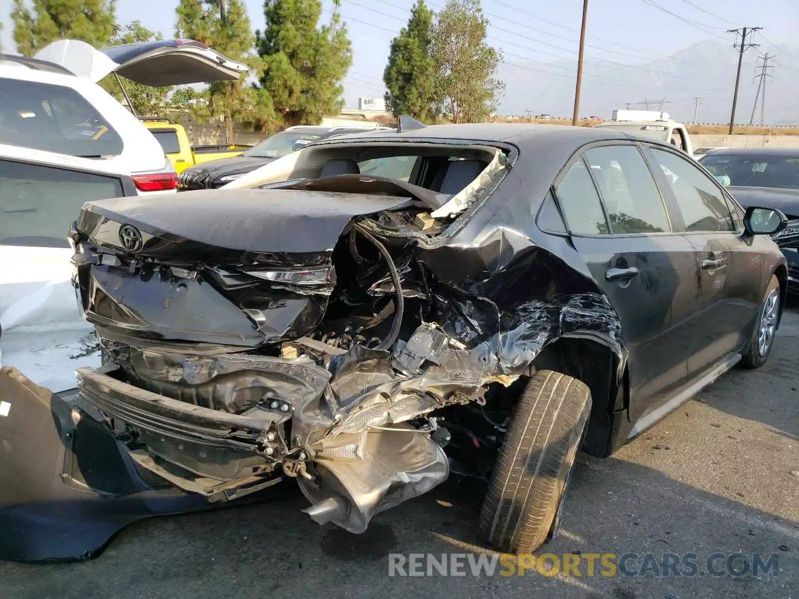 4 Photograph of a damaged car JTDEPRAE1LJ099510 TOYOTA COROLLA 2020