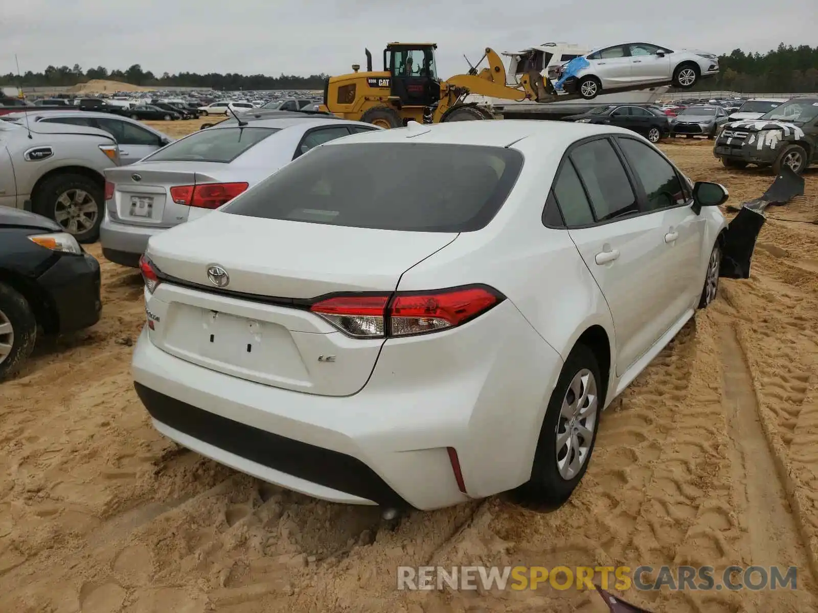 4 Photograph of a damaged car JTDEPRAE1LJ099961 TOYOTA COROLLA 2020