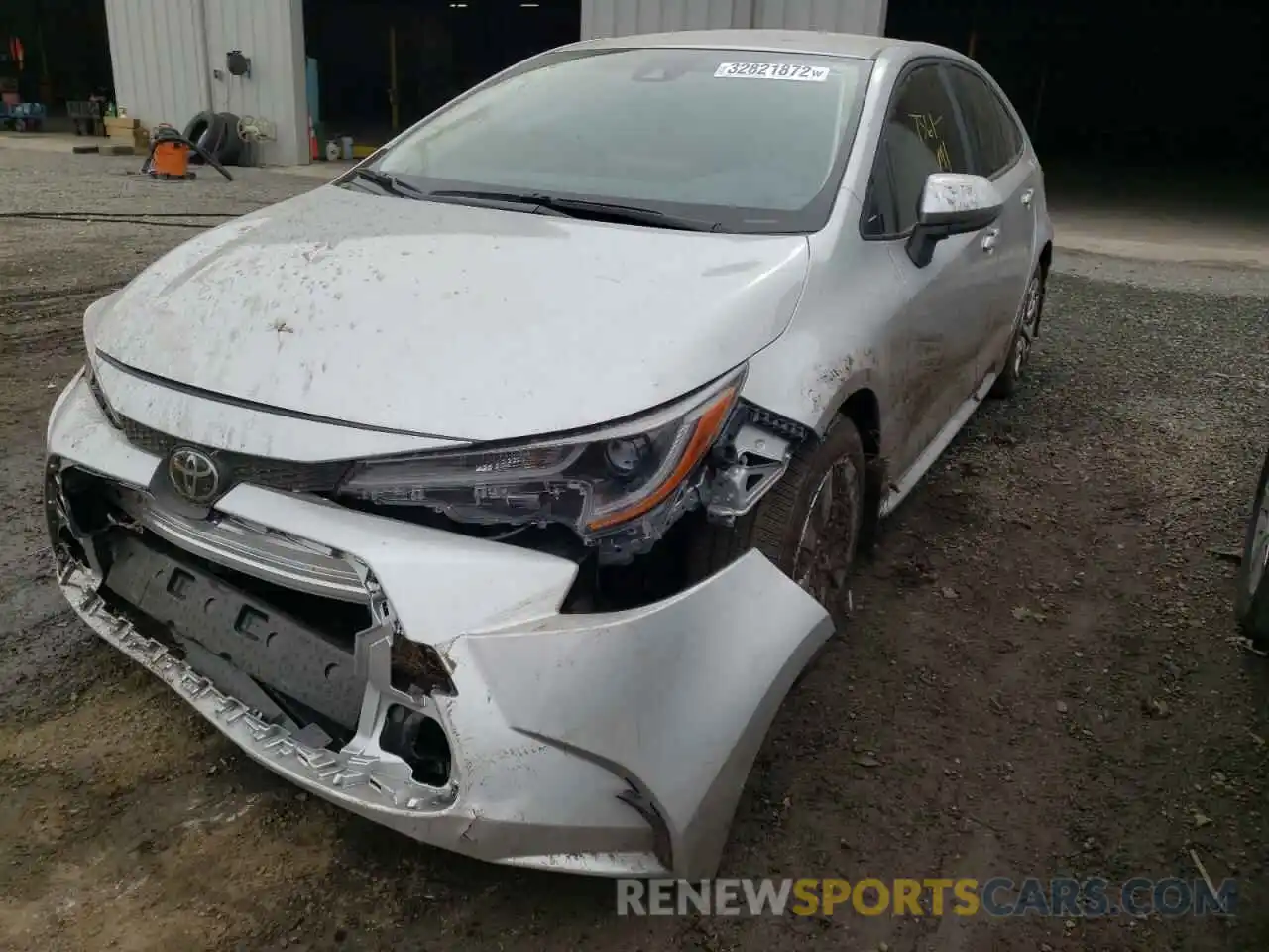 2 Photograph of a damaged car JTDEPRAE1LJ102261 TOYOTA COROLLA 2020