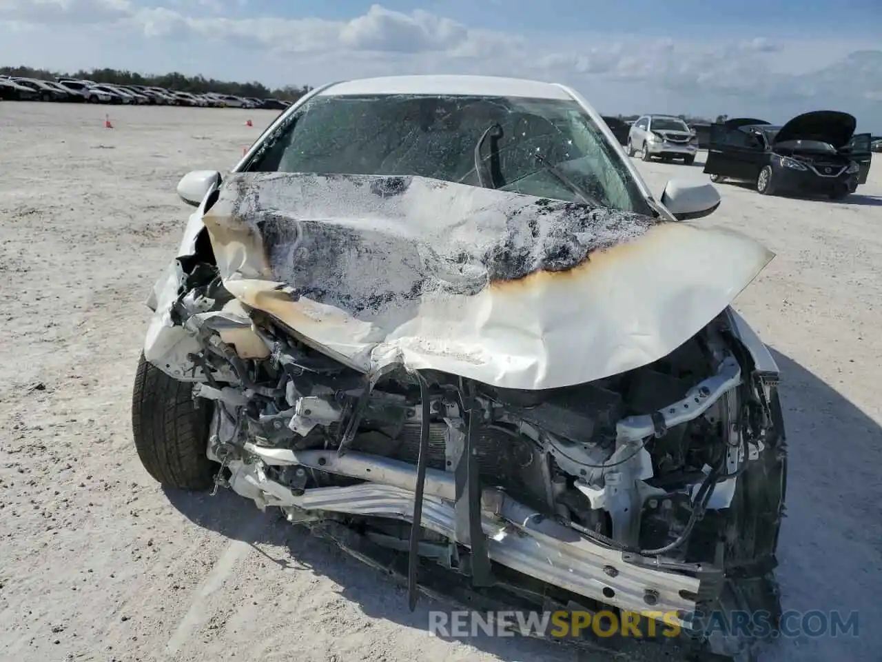 5 Photograph of a damaged car JTDEPRAE1LJ103085 TOYOTA COROLLA 2020