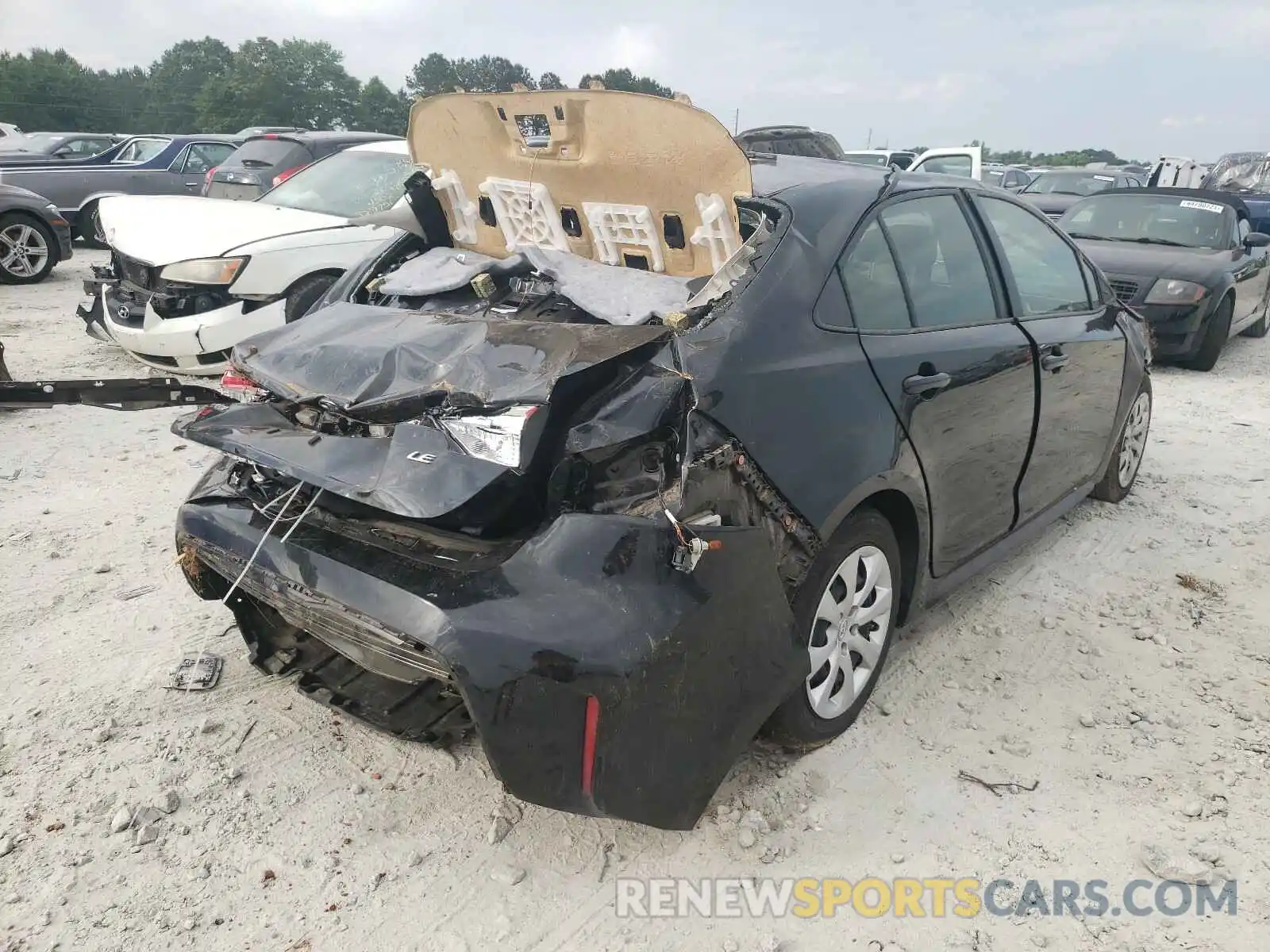 4 Photograph of a damaged car JTDEPRAE1LJ108965 TOYOTA COROLLA 2020