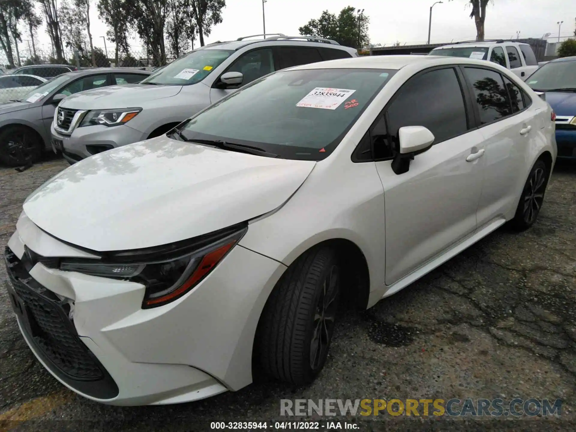 2 Photograph of a damaged car JTDEPRAE1LJ110294 TOYOTA COROLLA 2020