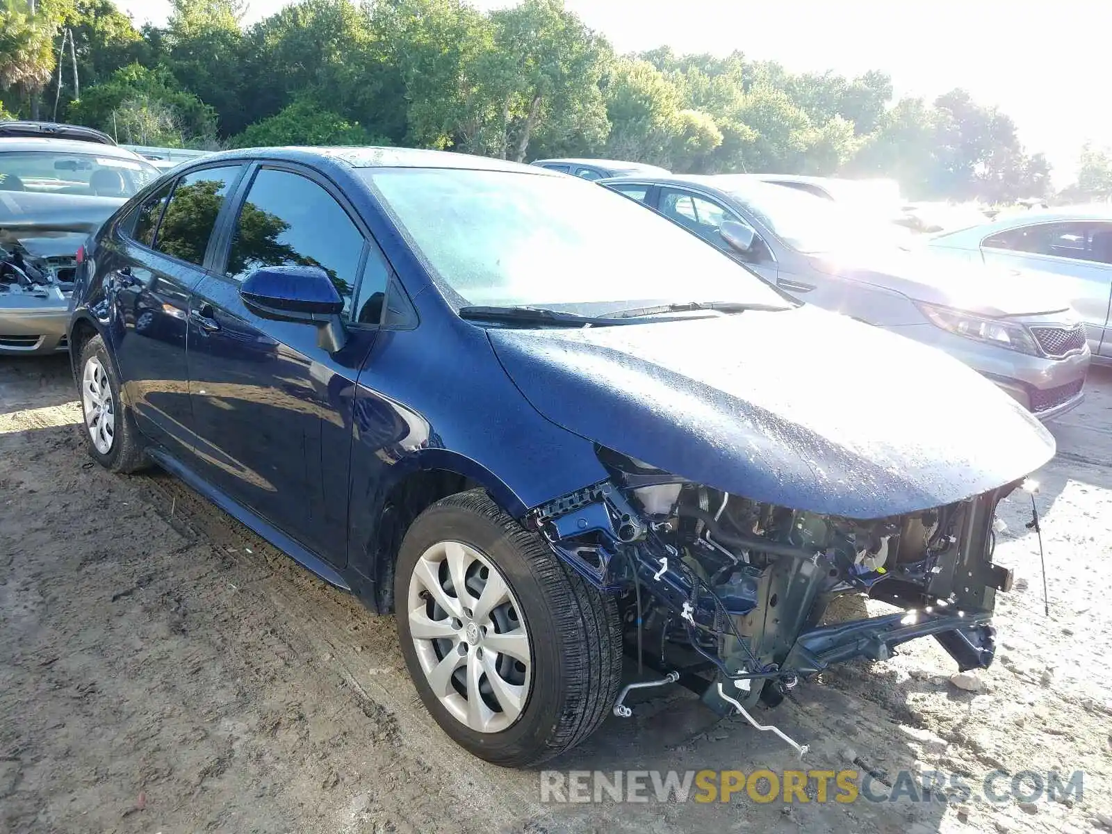 1 Photograph of a damaged car JTDEPRAE1LJ110392 TOYOTA COROLLA 2020