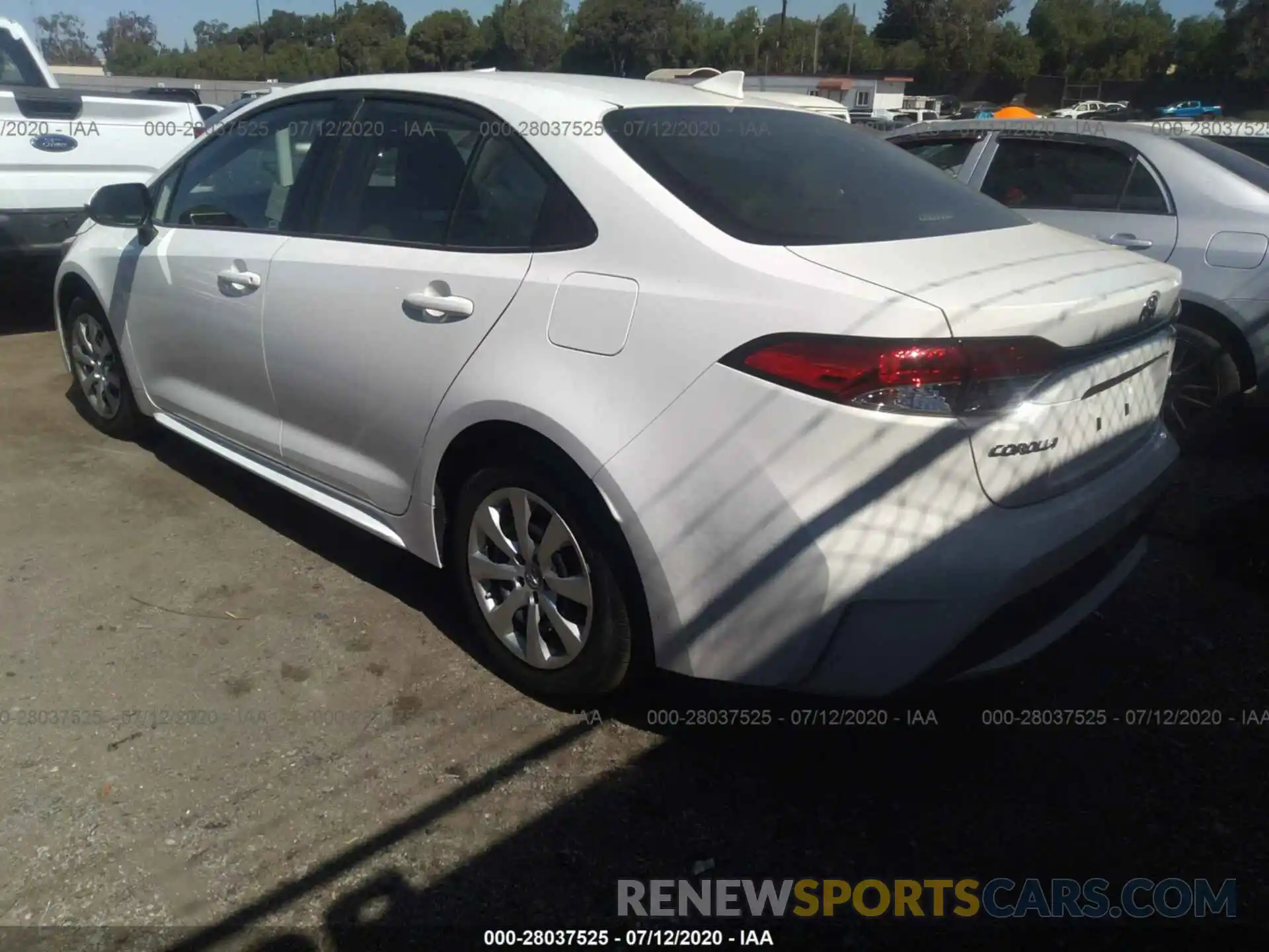 3 Photograph of a damaged car JTDEPRAE1LJ112059 TOYOTA COROLLA 2020