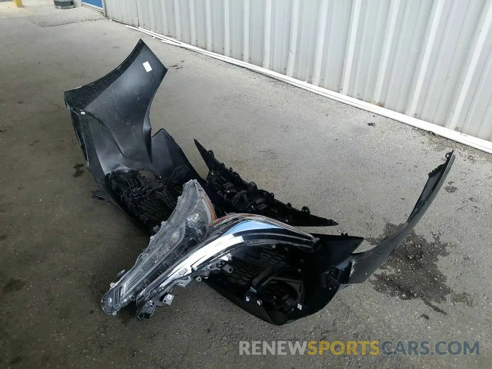 9 Photograph of a damaged car JTDEPRAE1LJ113566 TOYOTA COROLLA 2020