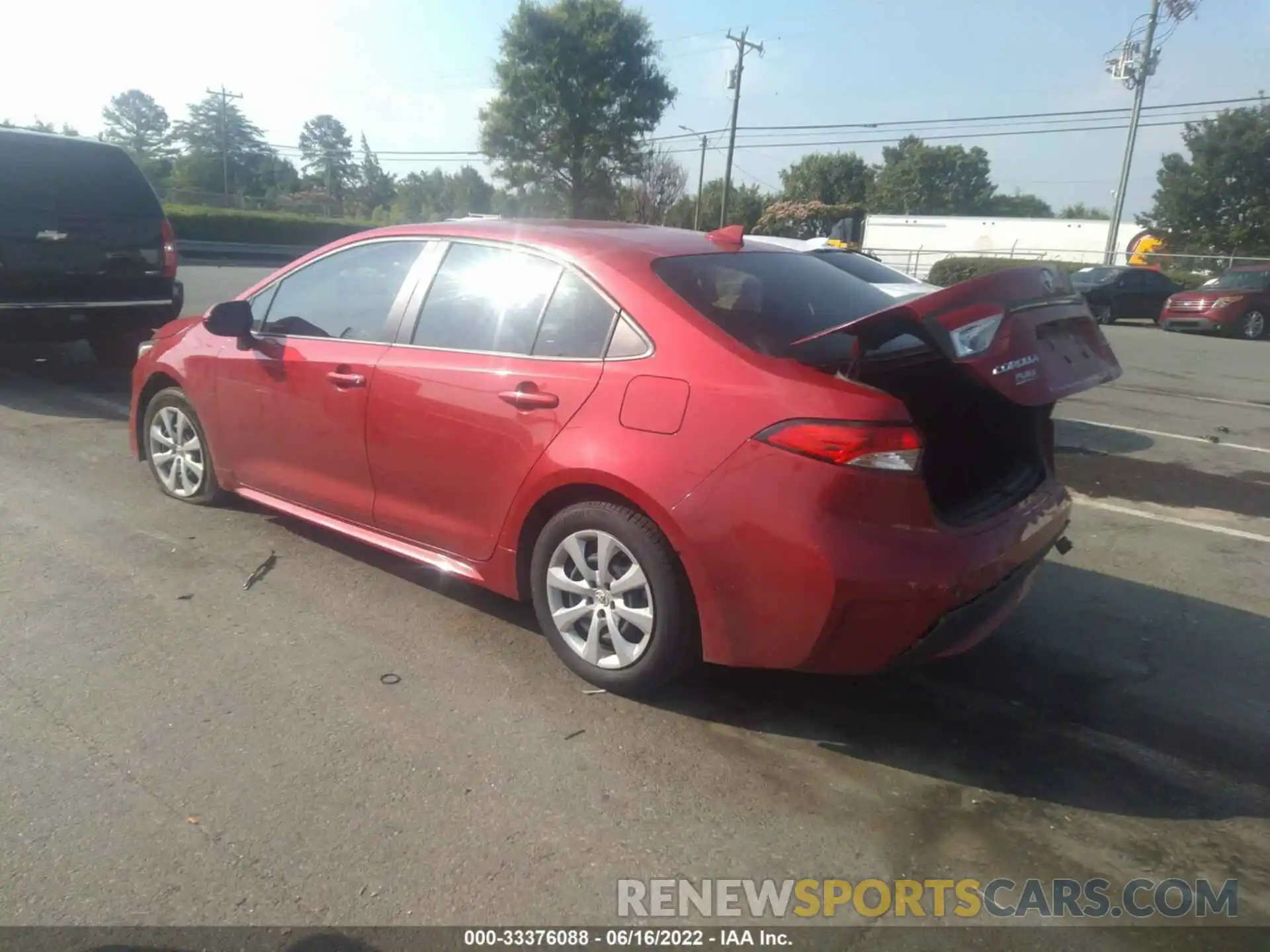 3 Photograph of a damaged car JTDEPRAE1LJ114474 TOYOTA COROLLA 2020