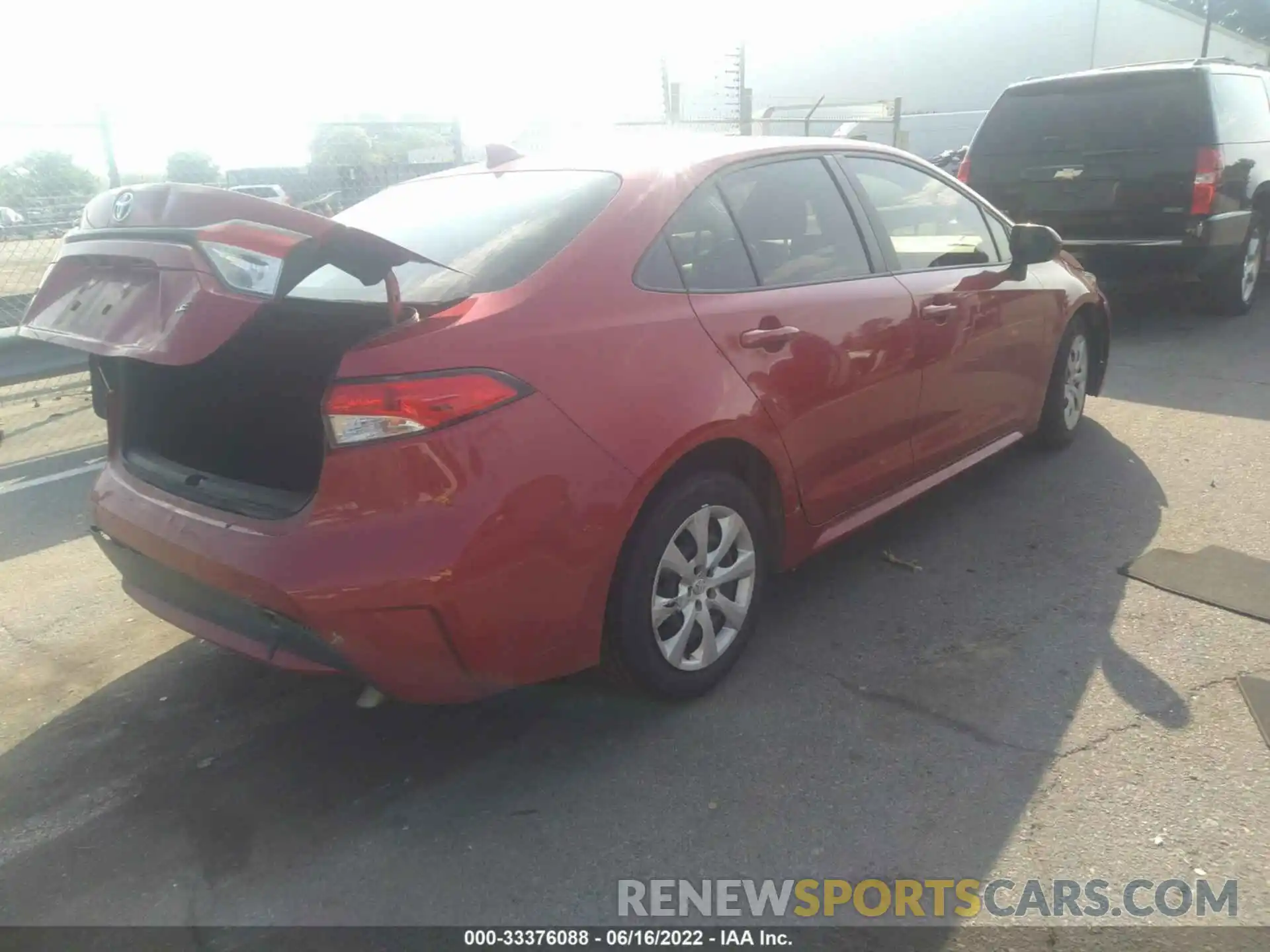 4 Photograph of a damaged car JTDEPRAE1LJ114474 TOYOTA COROLLA 2020