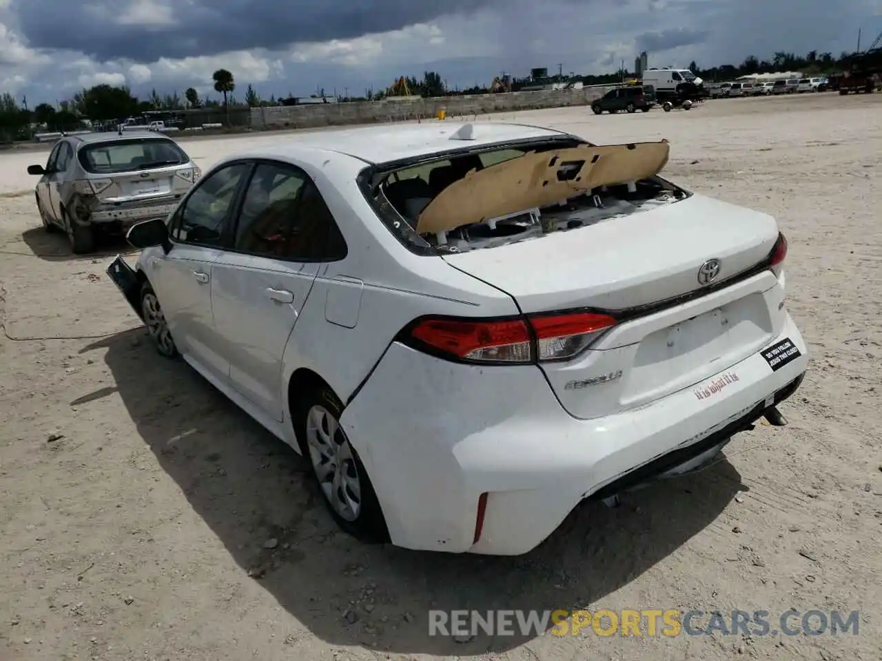 3 Photograph of a damaged car JTDEPRAE1LJ115463 TOYOTA COROLLA 2020