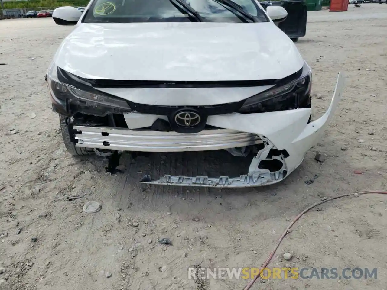 9 Photograph of a damaged car JTDEPRAE1LJ115463 TOYOTA COROLLA 2020