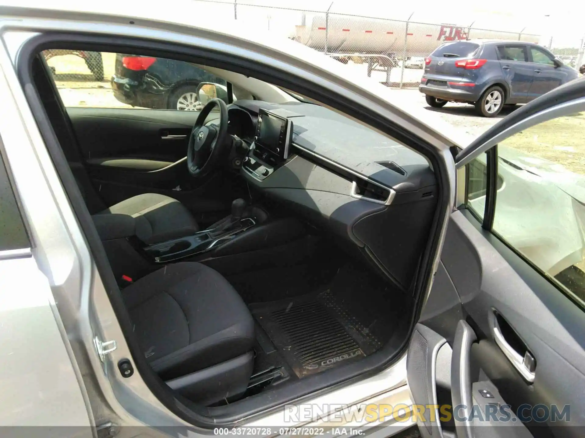 5 Photograph of a damaged car JTDEPRAE2LJ005716 TOYOTA COROLLA 2020