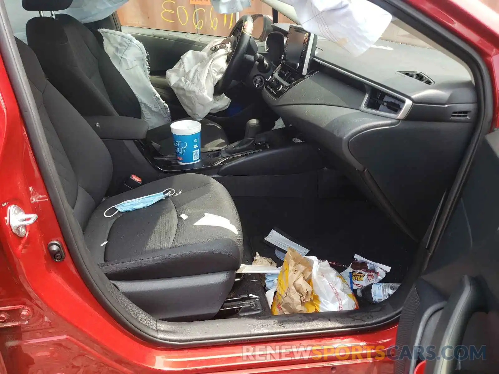 5 Photograph of a damaged car JTDEPRAE2LJ006879 TOYOTA COROLLA 2020