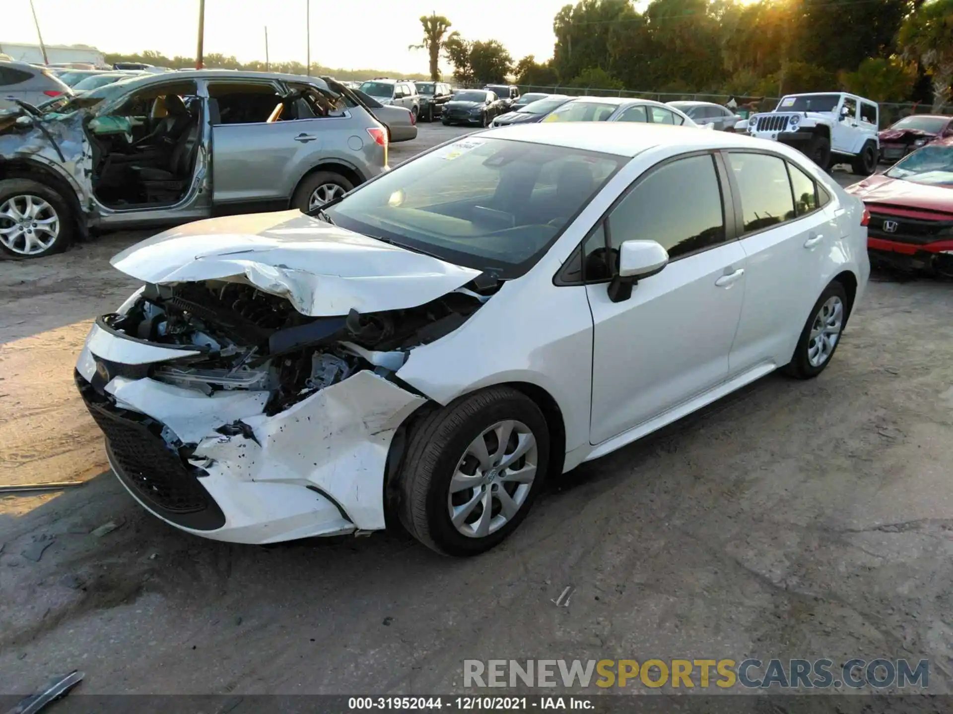 2 Photograph of a damaged car JTDEPRAE2LJ010639 TOYOTA COROLLA 2020