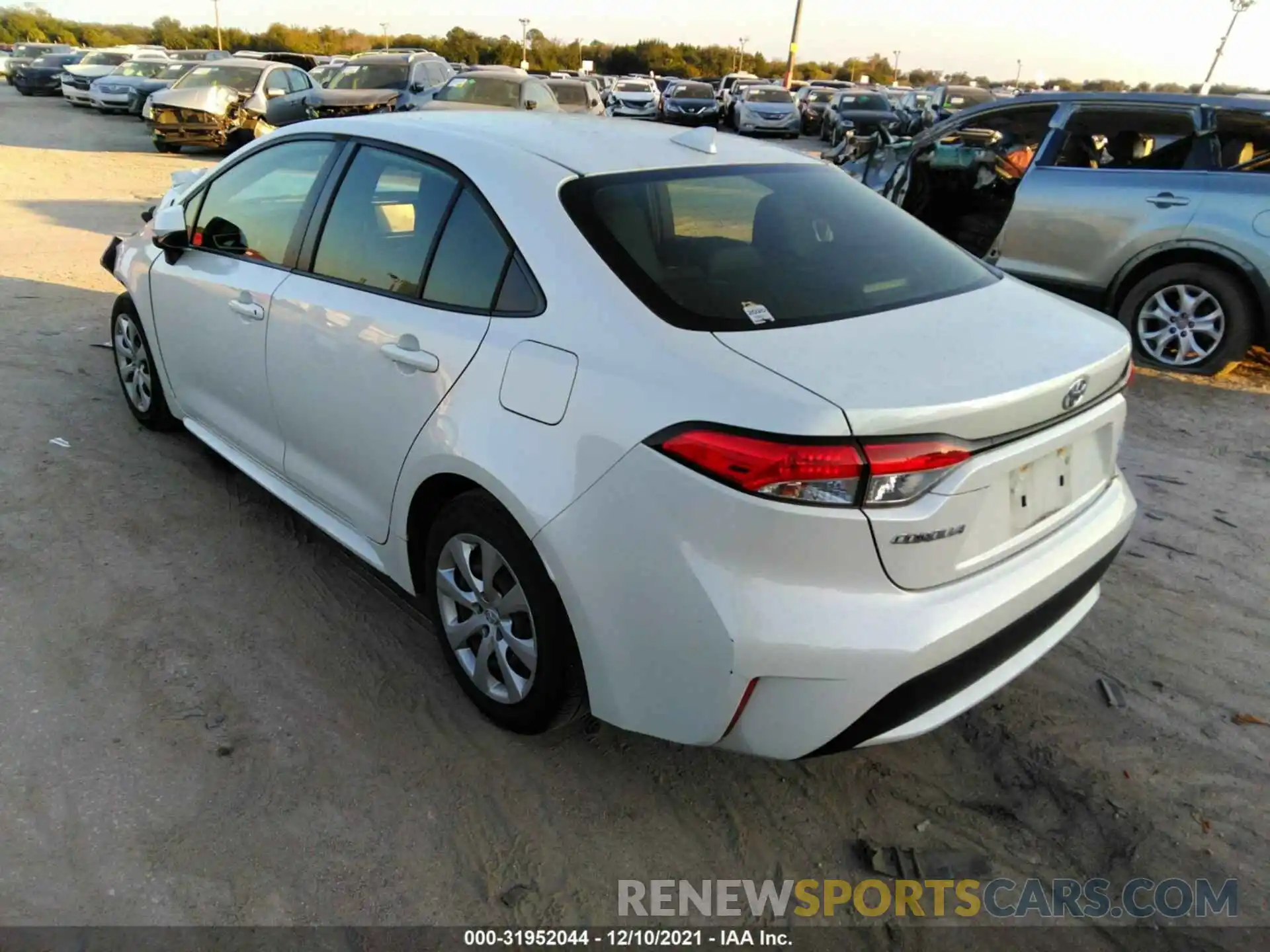 3 Photograph of a damaged car JTDEPRAE2LJ010639 TOYOTA COROLLA 2020