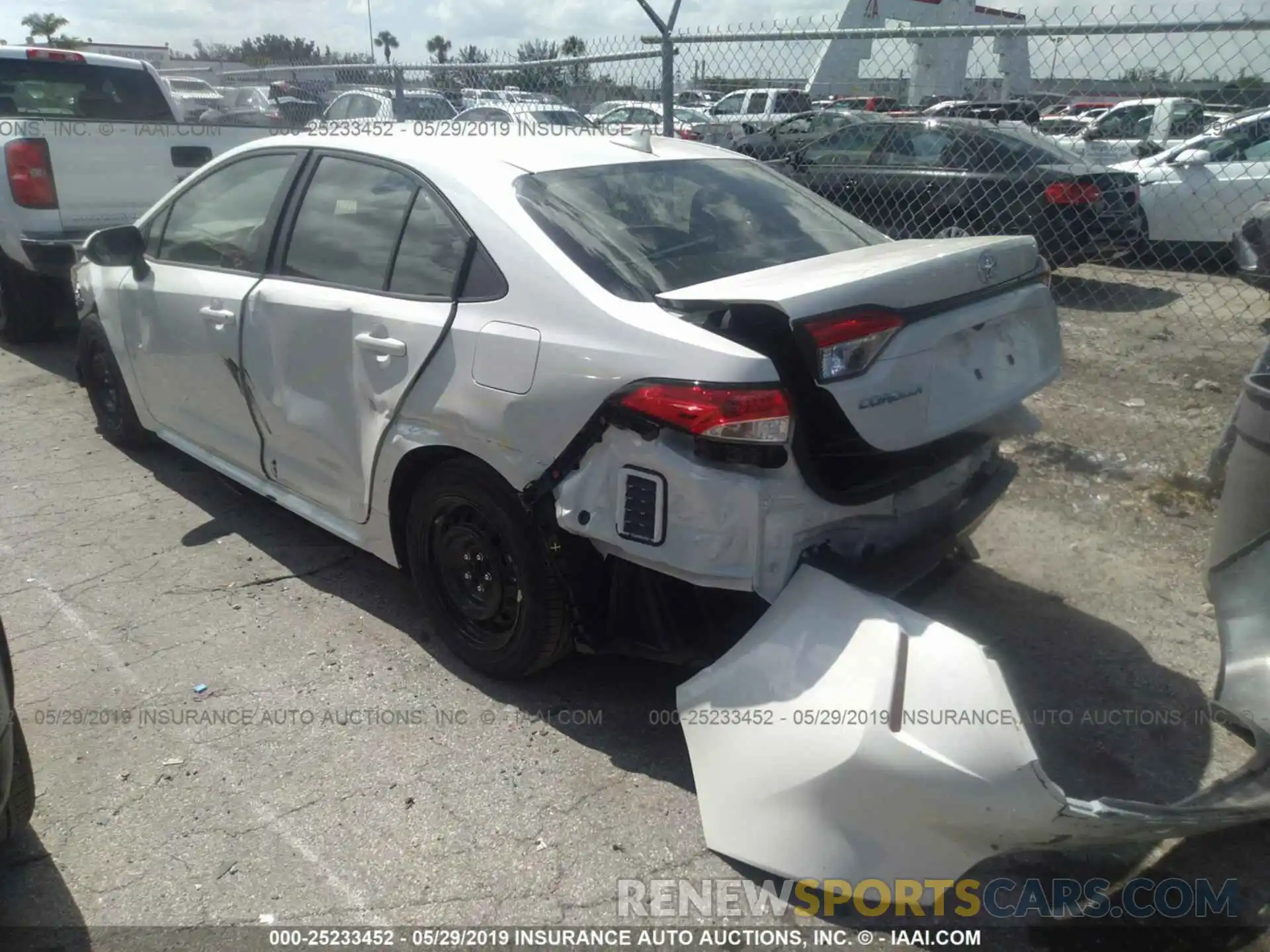 3 Photograph of a damaged car JTDEPRAE2LJ013136 TOYOTA COROLLA 2020