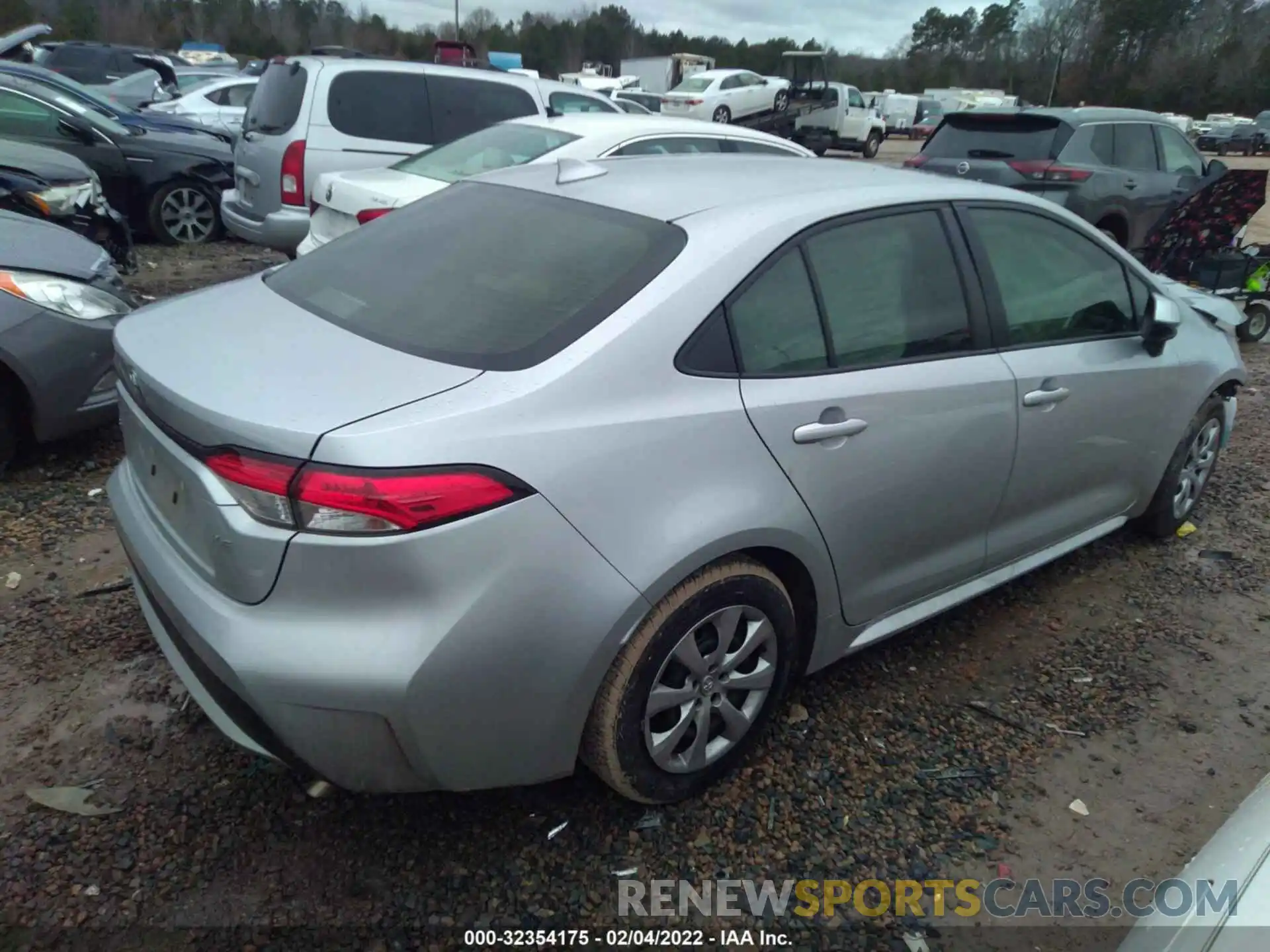 4 Photograph of a damaged car JTDEPRAE2LJ013301 TOYOTA COROLLA 2020