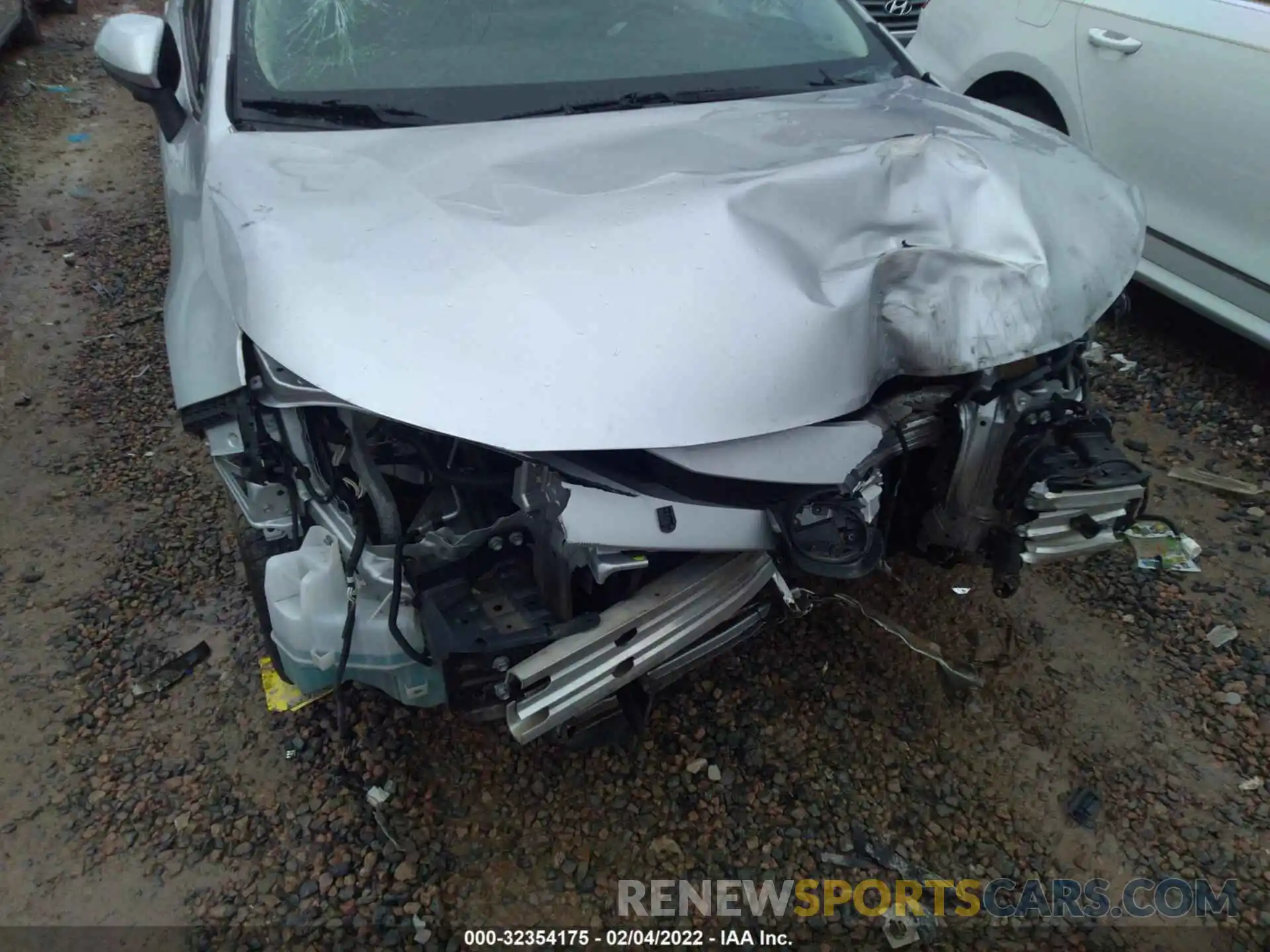 6 Photograph of a damaged car JTDEPRAE2LJ013301 TOYOTA COROLLA 2020