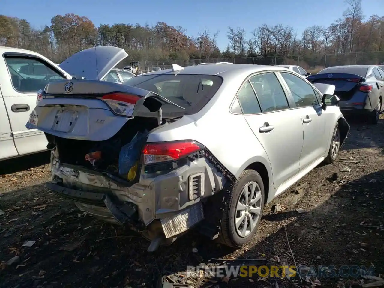 4 Photograph of a damaged car JTDEPRAE2LJ014951 TOYOTA COROLLA 2020