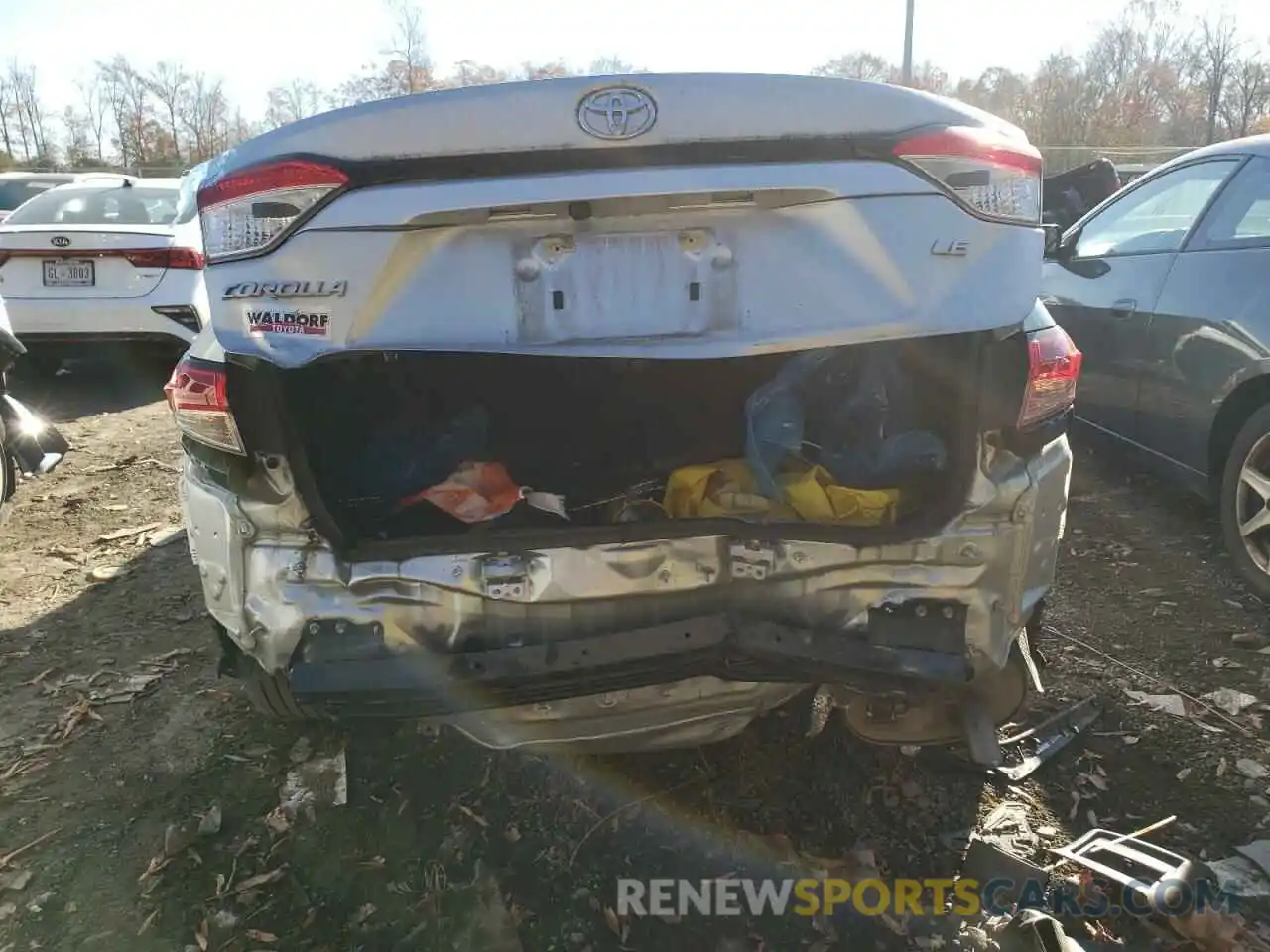 9 Photograph of a damaged car JTDEPRAE2LJ014951 TOYOTA COROLLA 2020