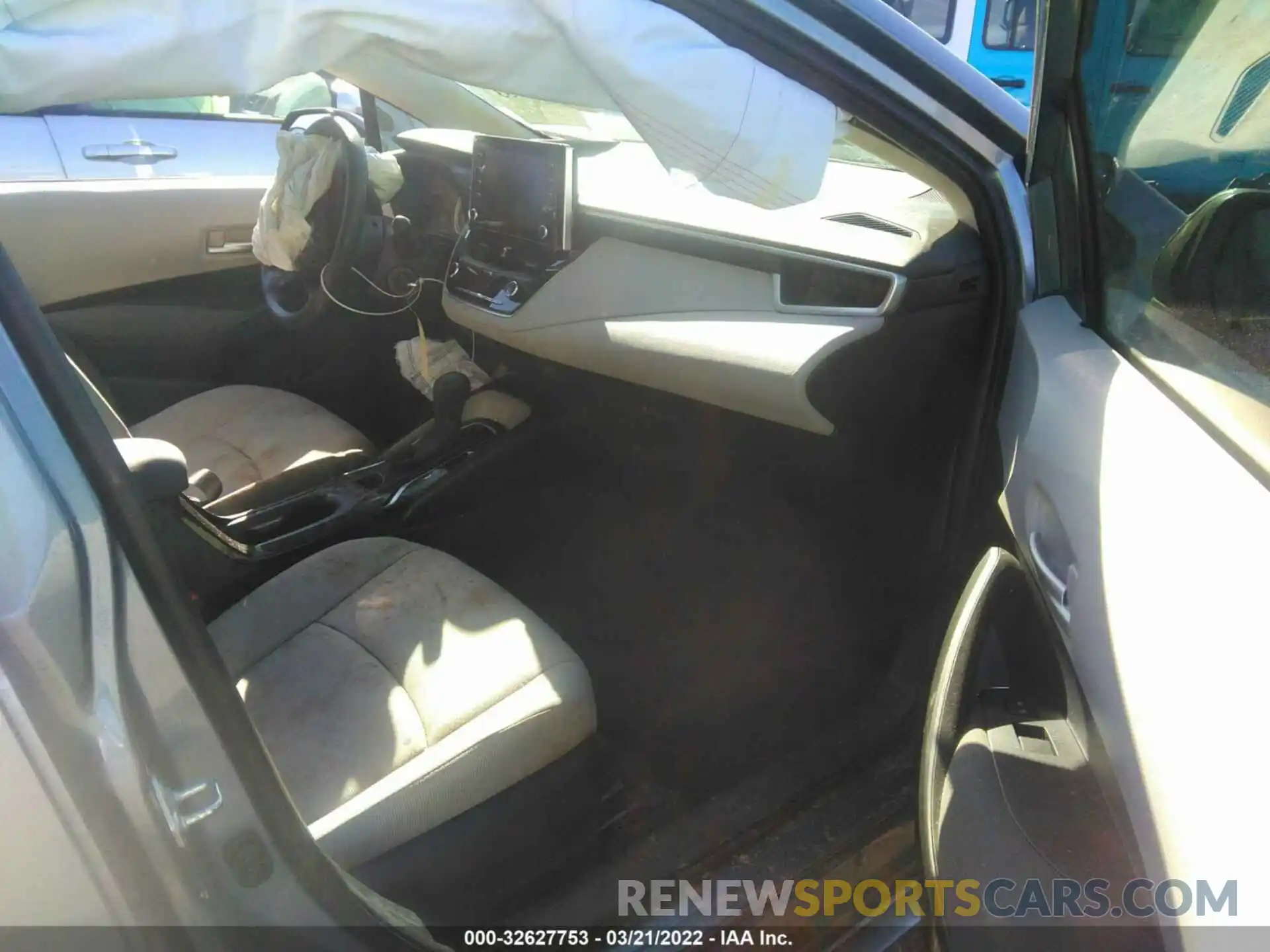 5 Photograph of a damaged car JTDEPRAE2LJ016750 TOYOTA COROLLA 2020