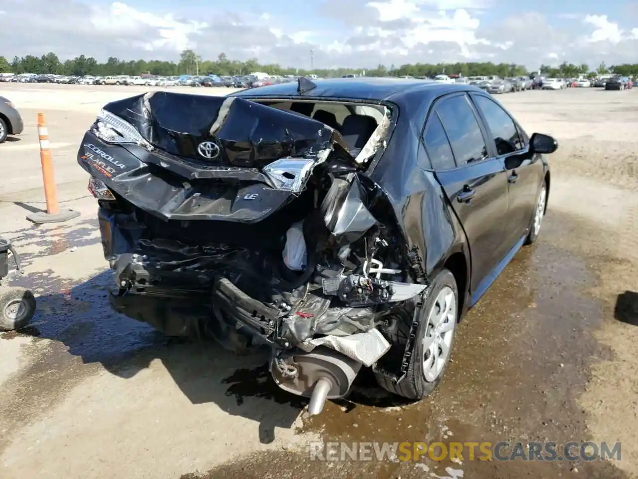 4 Photograph of a damaged car JTDEPRAE2LJ017560 TOYOTA COROLLA 2020