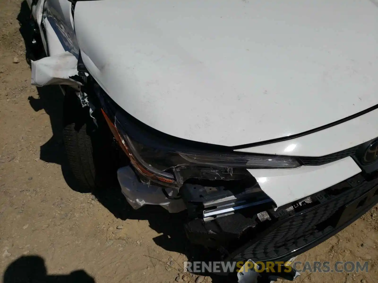 9 Photograph of a damaged car JTDEPRAE2LJ019082 TOYOTA COROLLA 2020