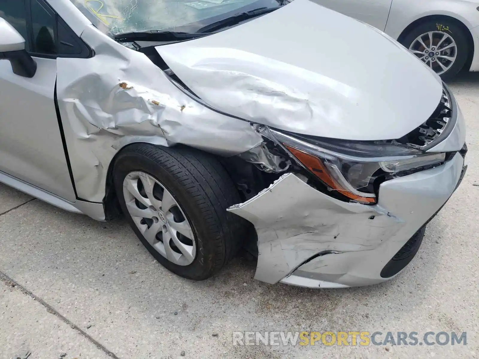 9 Photograph of a damaged car JTDEPRAE2LJ020376 TOYOTA COROLLA 2020