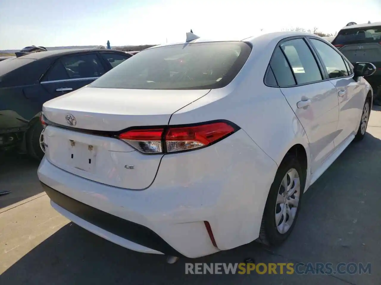 4 Photograph of a damaged car JTDEPRAE2LJ021026 TOYOTA COROLLA 2020