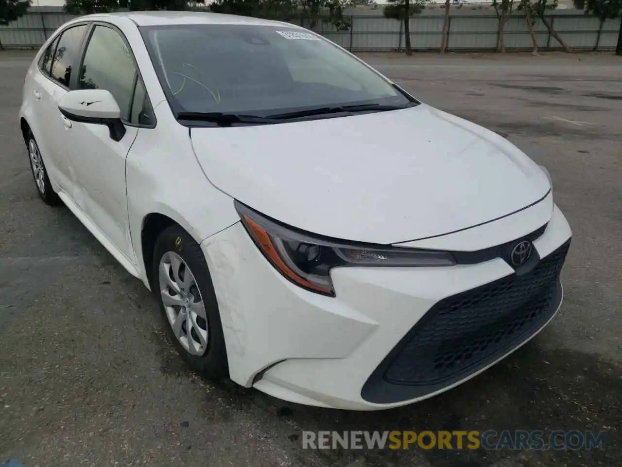 1 Photograph of a damaged car JTDEPRAE2LJ022452 TOYOTA COROLLA 2020