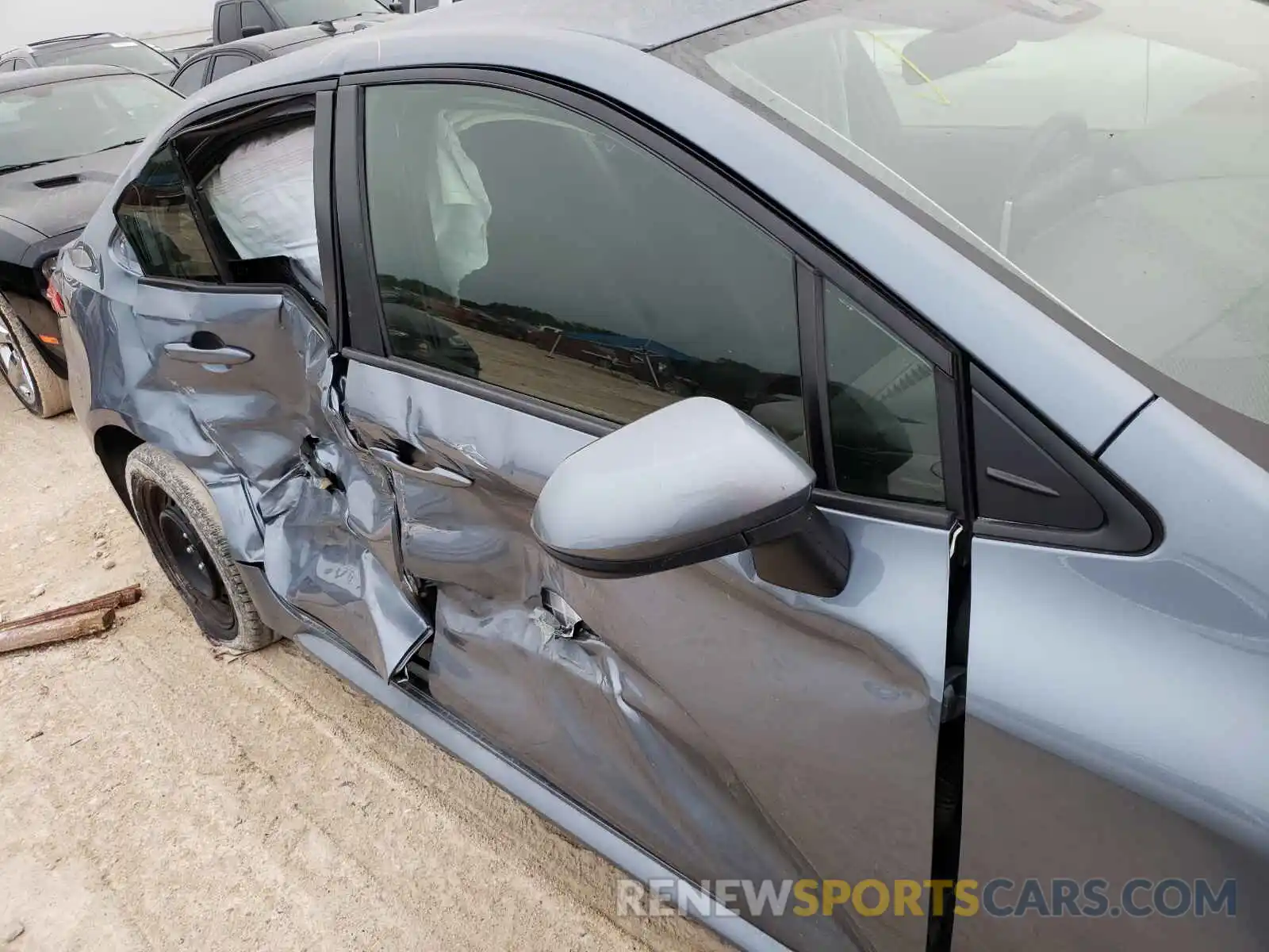 9 Photograph of a damaged car JTDEPRAE2LJ023309 TOYOTA COROLLA 2020