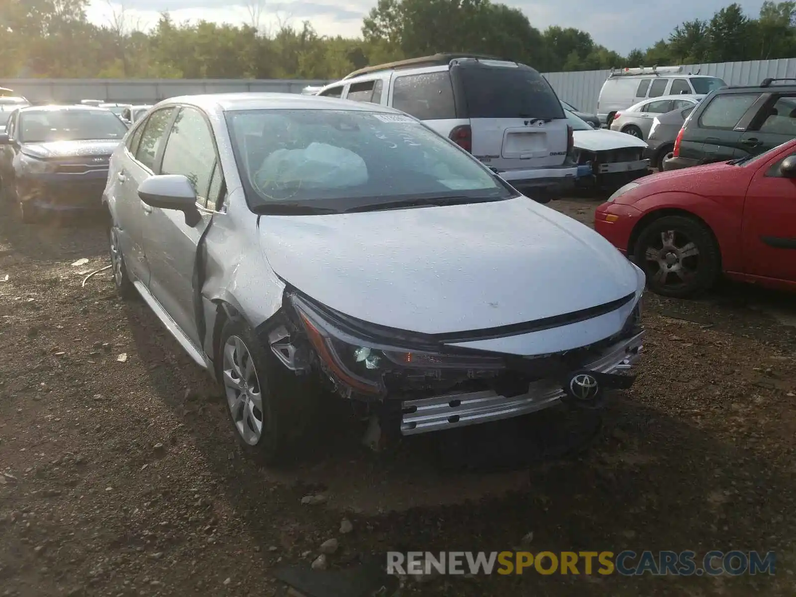 1 Photograph of a damaged car JTDEPRAE2LJ031037 TOYOTA COROLLA 2020