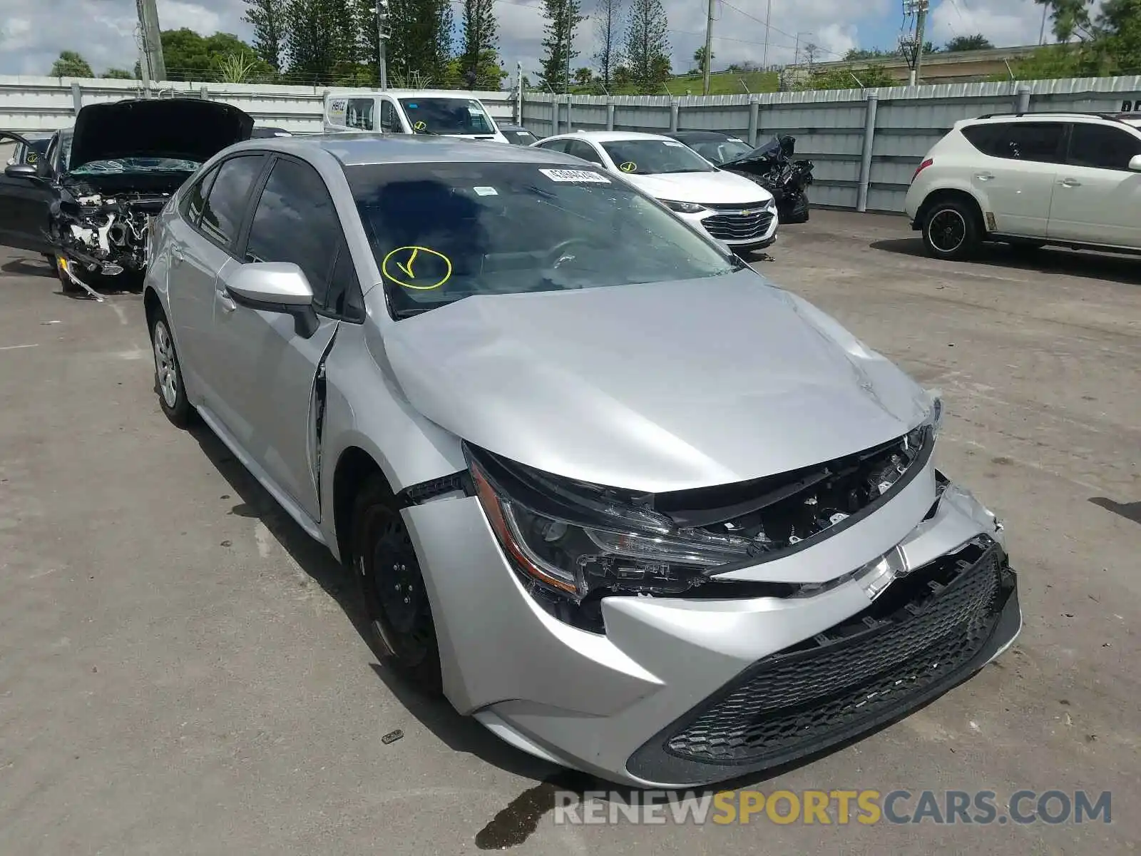 1 Photograph of a damaged car JTDEPRAE2LJ031362 TOYOTA COROLLA 2020