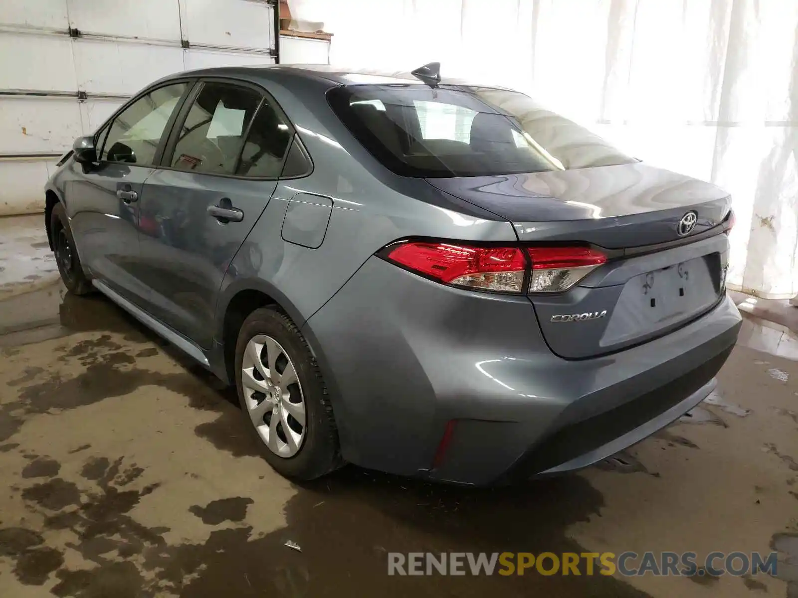 3 Photograph of a damaged car JTDEPRAE2LJ032270 TOYOTA COROLLA 2020