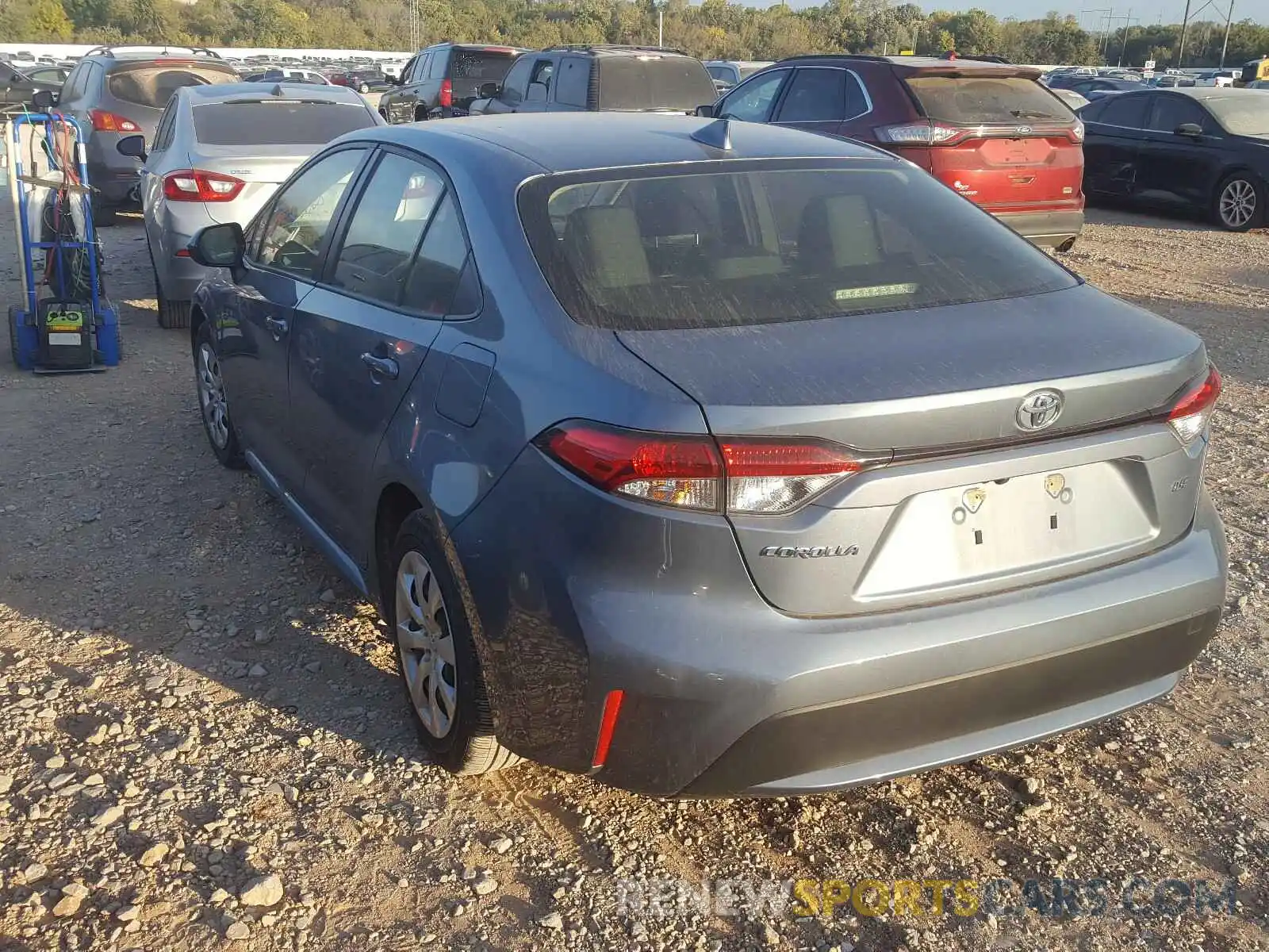 3 Photograph of a damaged car JTDEPRAE2LJ033743 TOYOTA COROLLA 2020