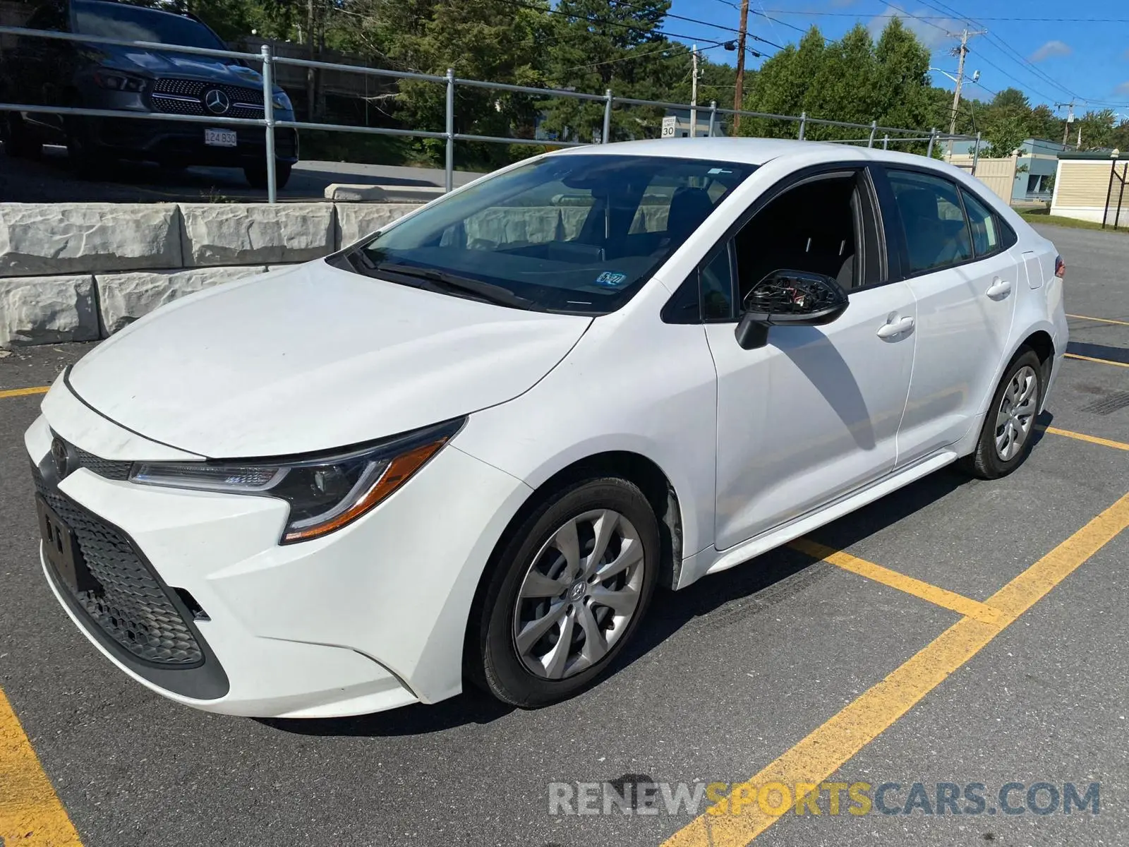 2 Photograph of a damaged car JTDEPRAE2LJ037159 TOYOTA COROLLA 2020