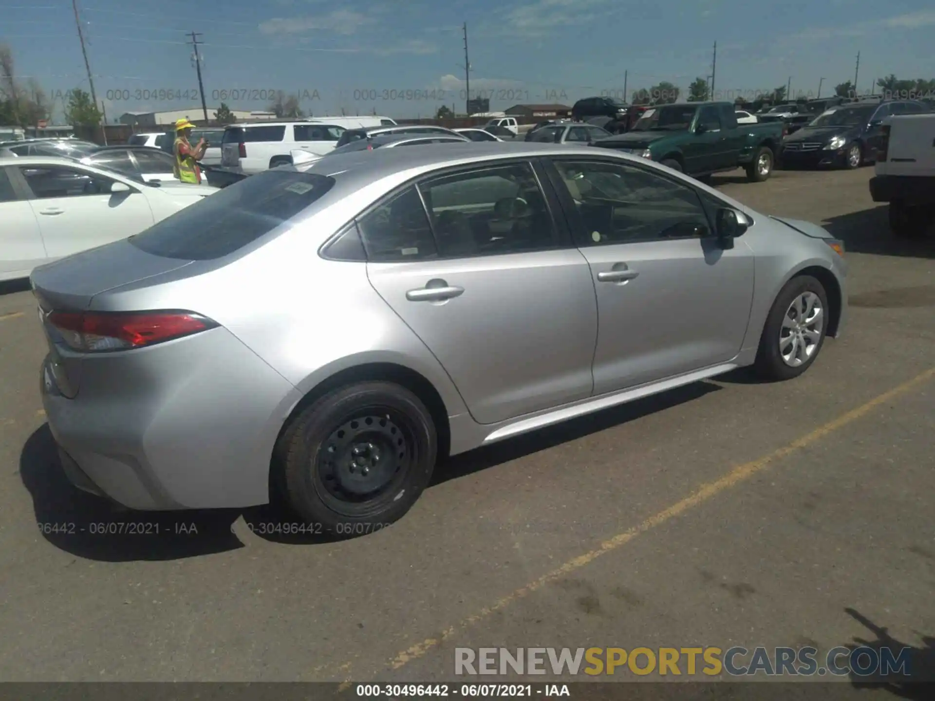 4 Photograph of a damaged car JTDEPRAE2LJ037369 TOYOTA COROLLA 2020