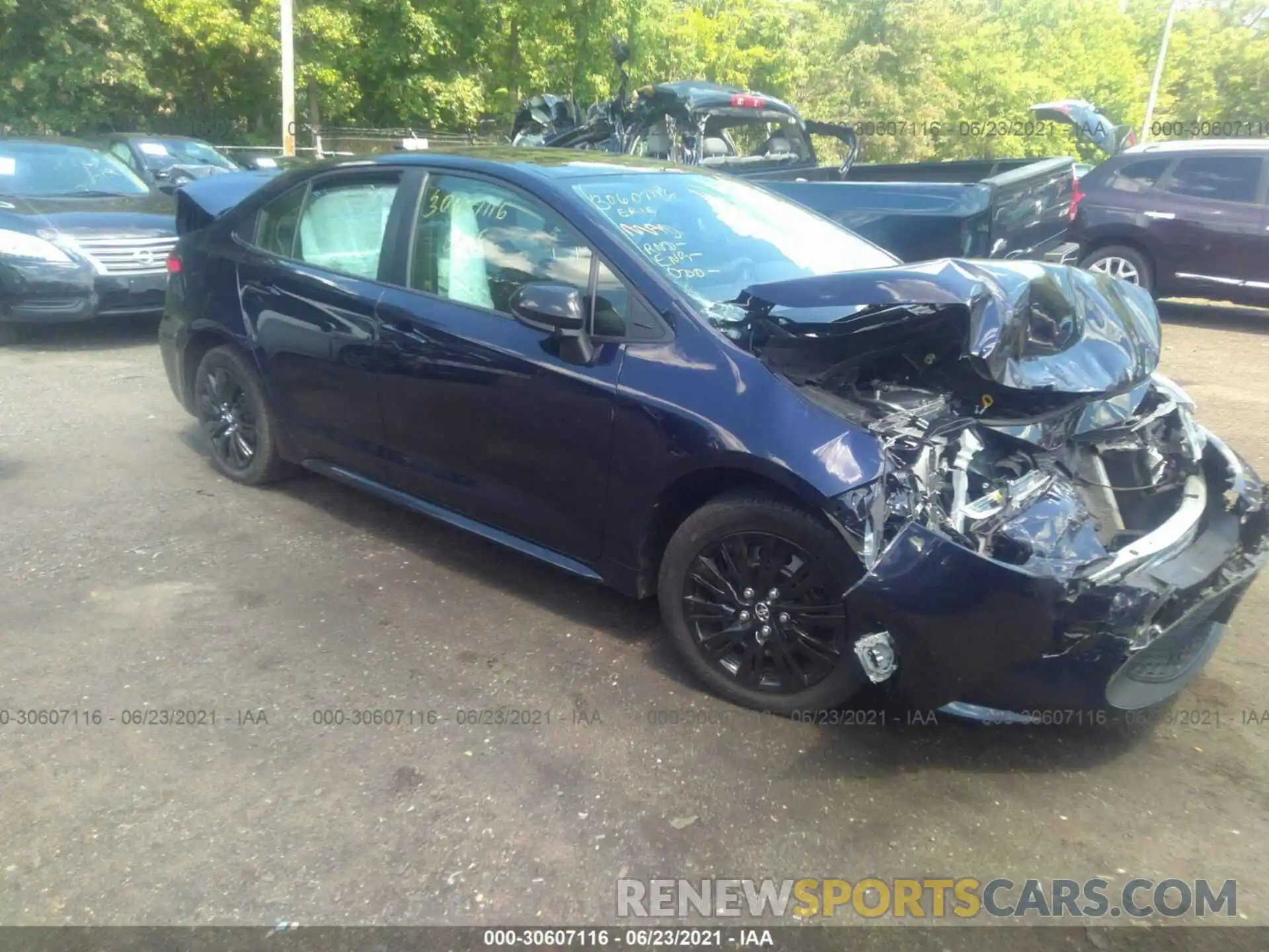 1 Photograph of a damaged car JTDEPRAE2LJ039624 TOYOTA COROLLA 2020