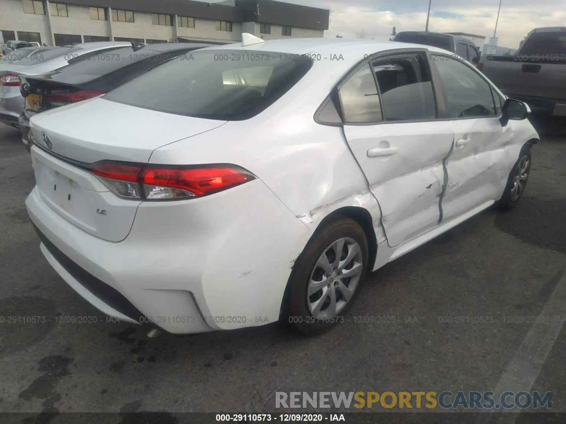 4 Photograph of a damaged car JTDEPRAE2LJ040899 TOYOTA COROLLA 2020