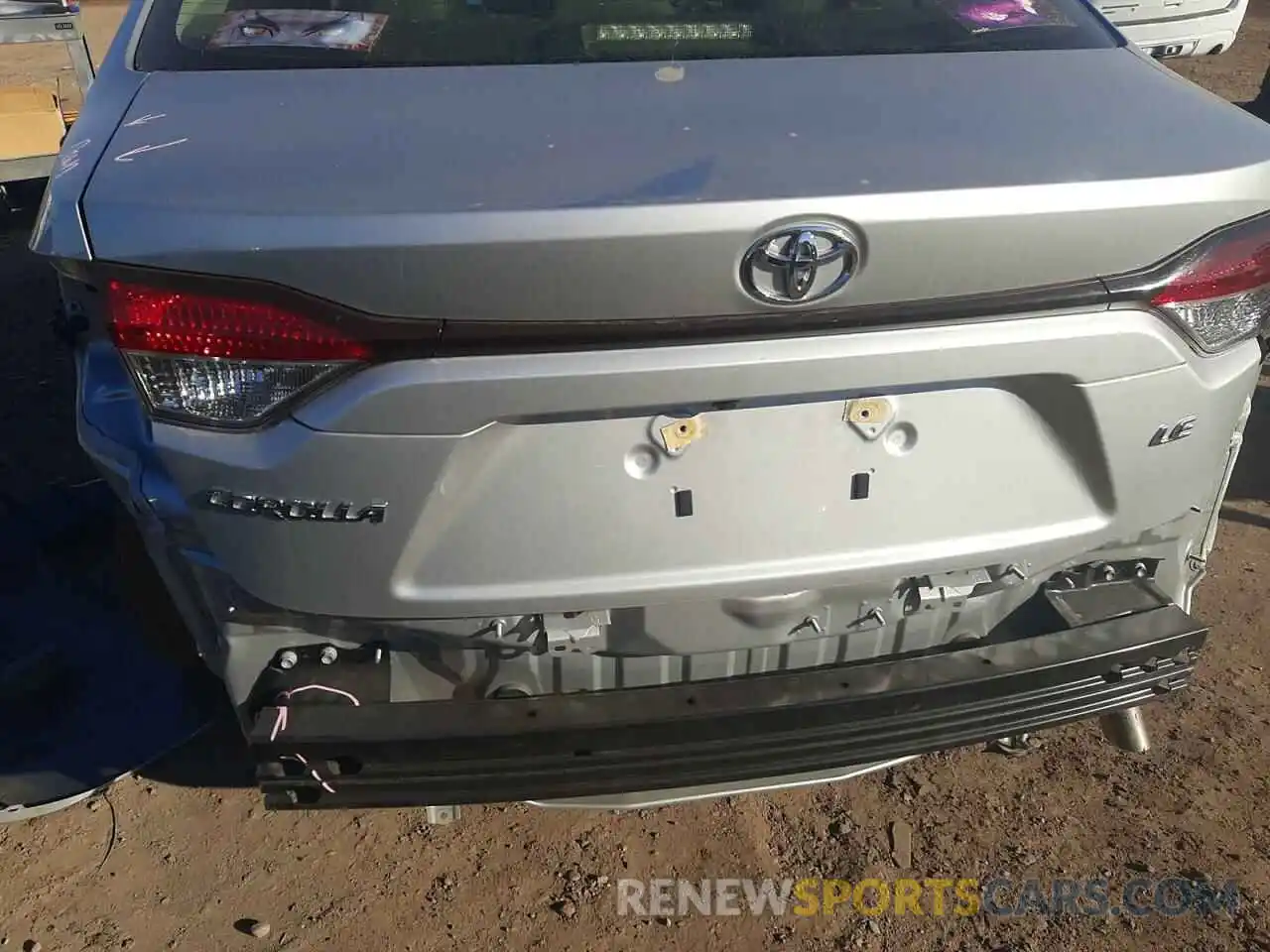 9 Photograph of a damaged car JTDEPRAE2LJ041227 TOYOTA COROLLA 2020