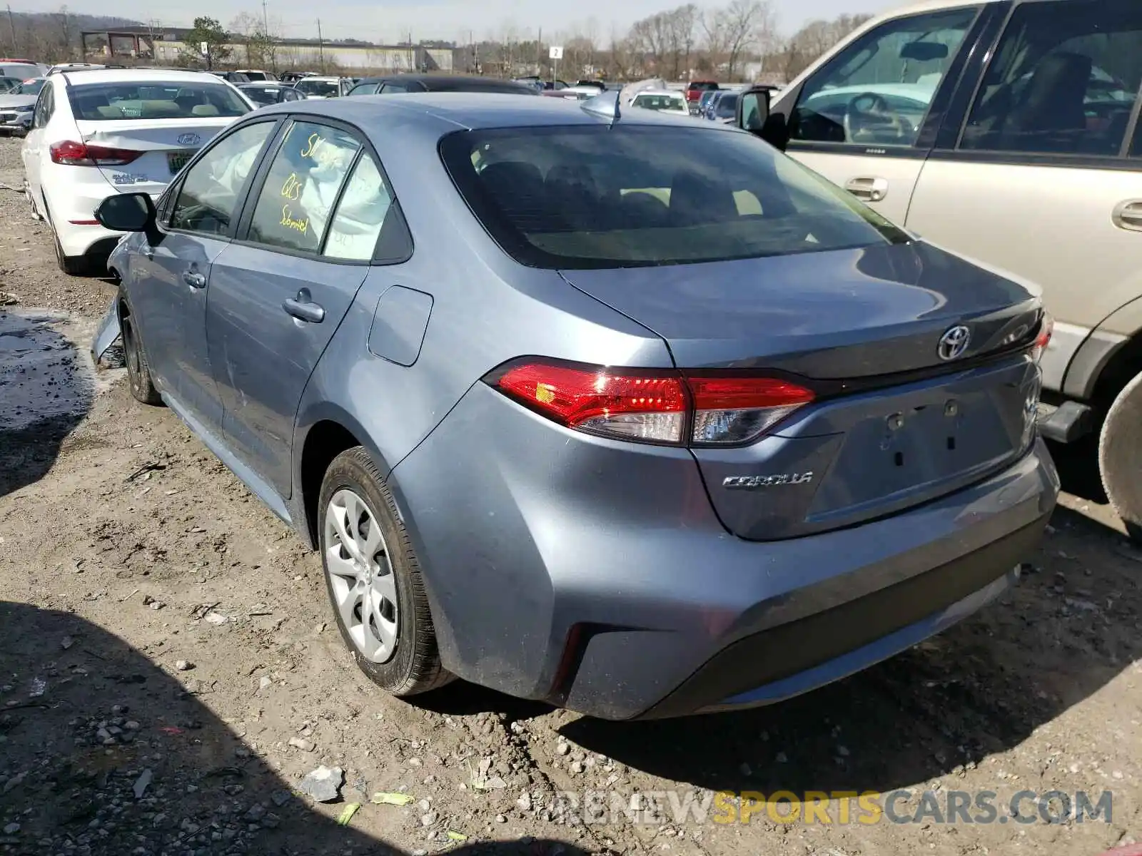 3 Photograph of a damaged car JTDEPRAE2LJ041261 TOYOTA COROLLA 2020