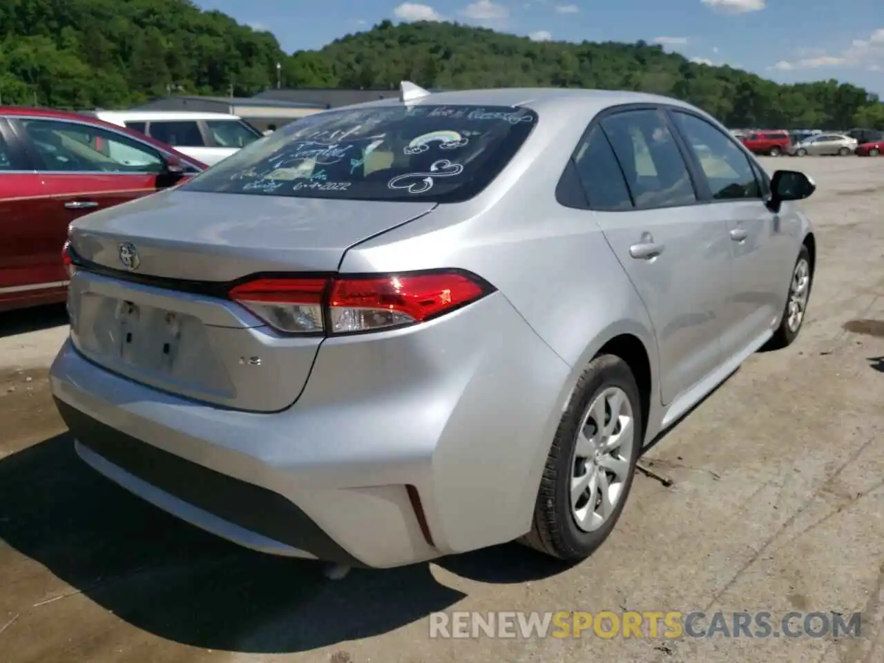 4 Photograph of a damaged car JTDEPRAE2LJ042071 TOYOTA COROLLA 2020