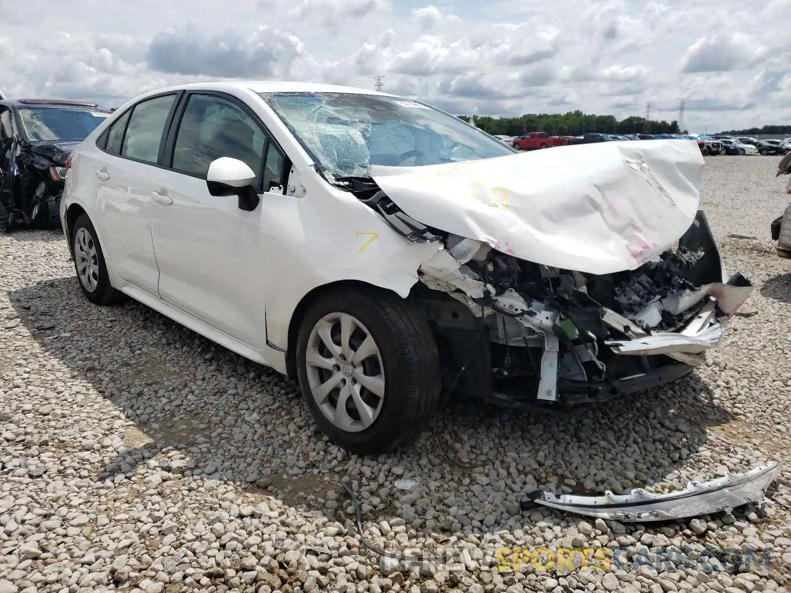 1 Photograph of a damaged car JTDEPRAE2LJ045584 TOYOTA COROLLA 2020